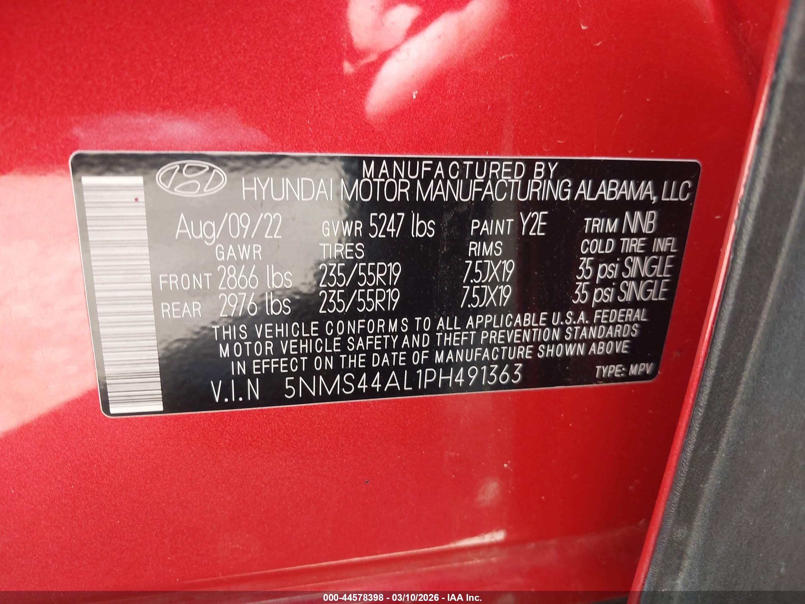 HYUNDAI SANTA image 9