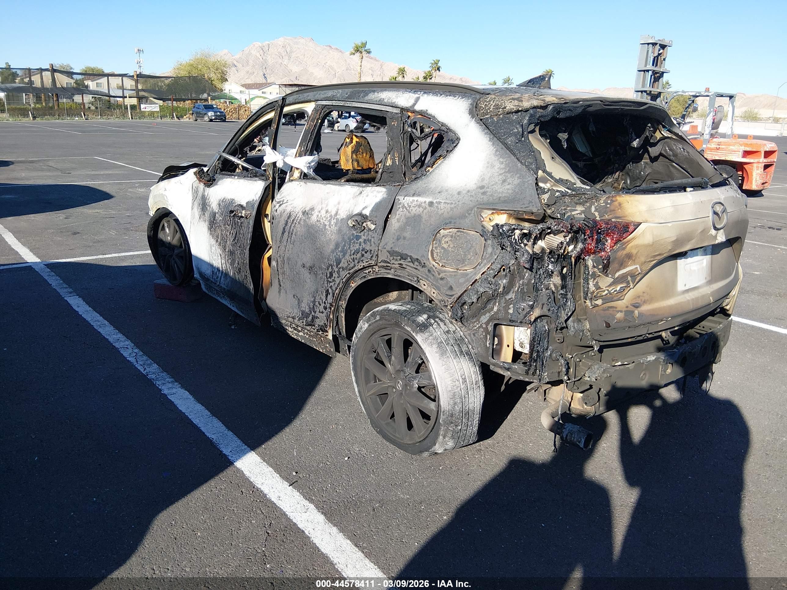 MAZDA CX-5 image 3