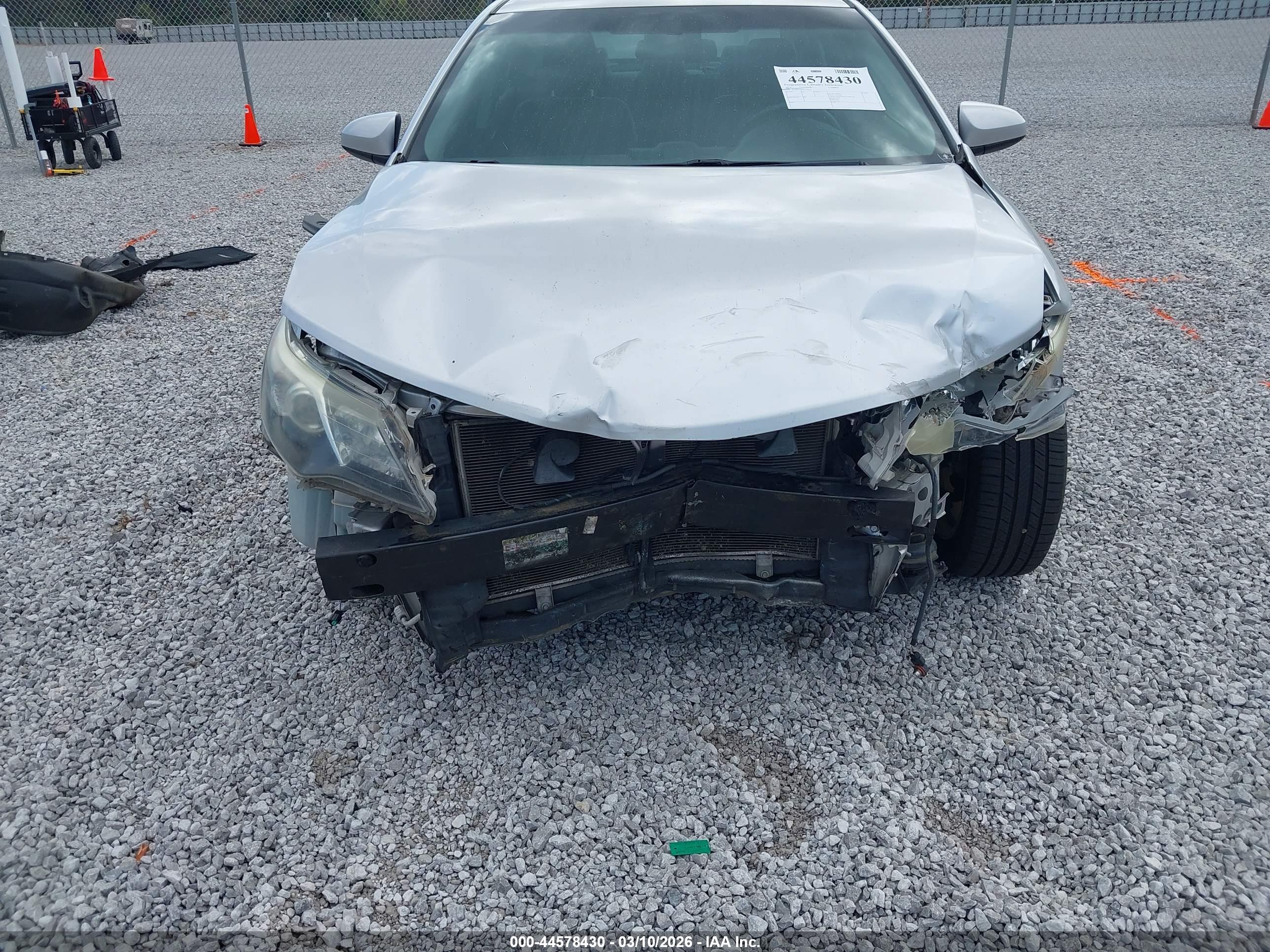 TOYOTA CAMRY image 6