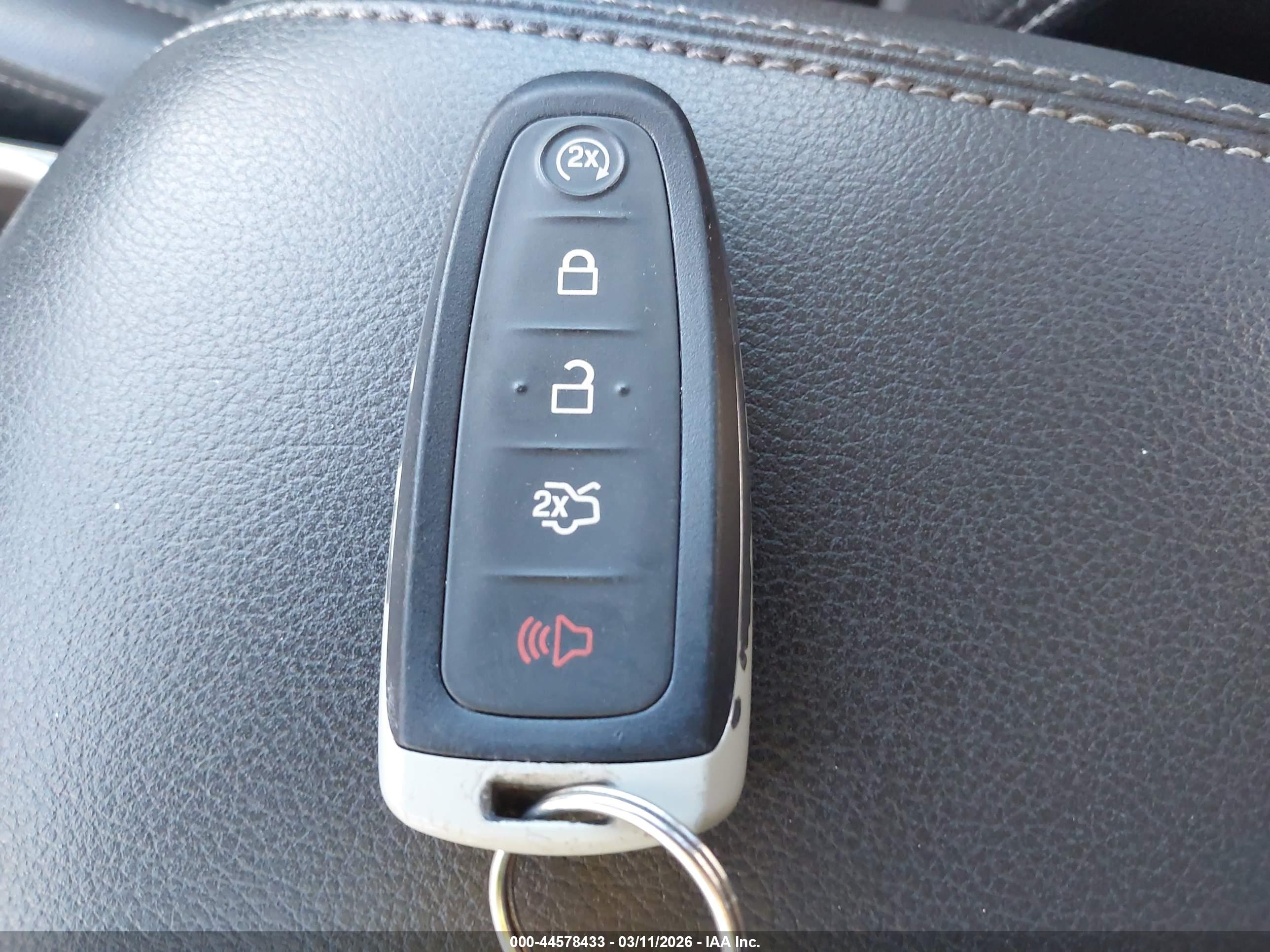 FORD ESCAPE image 11