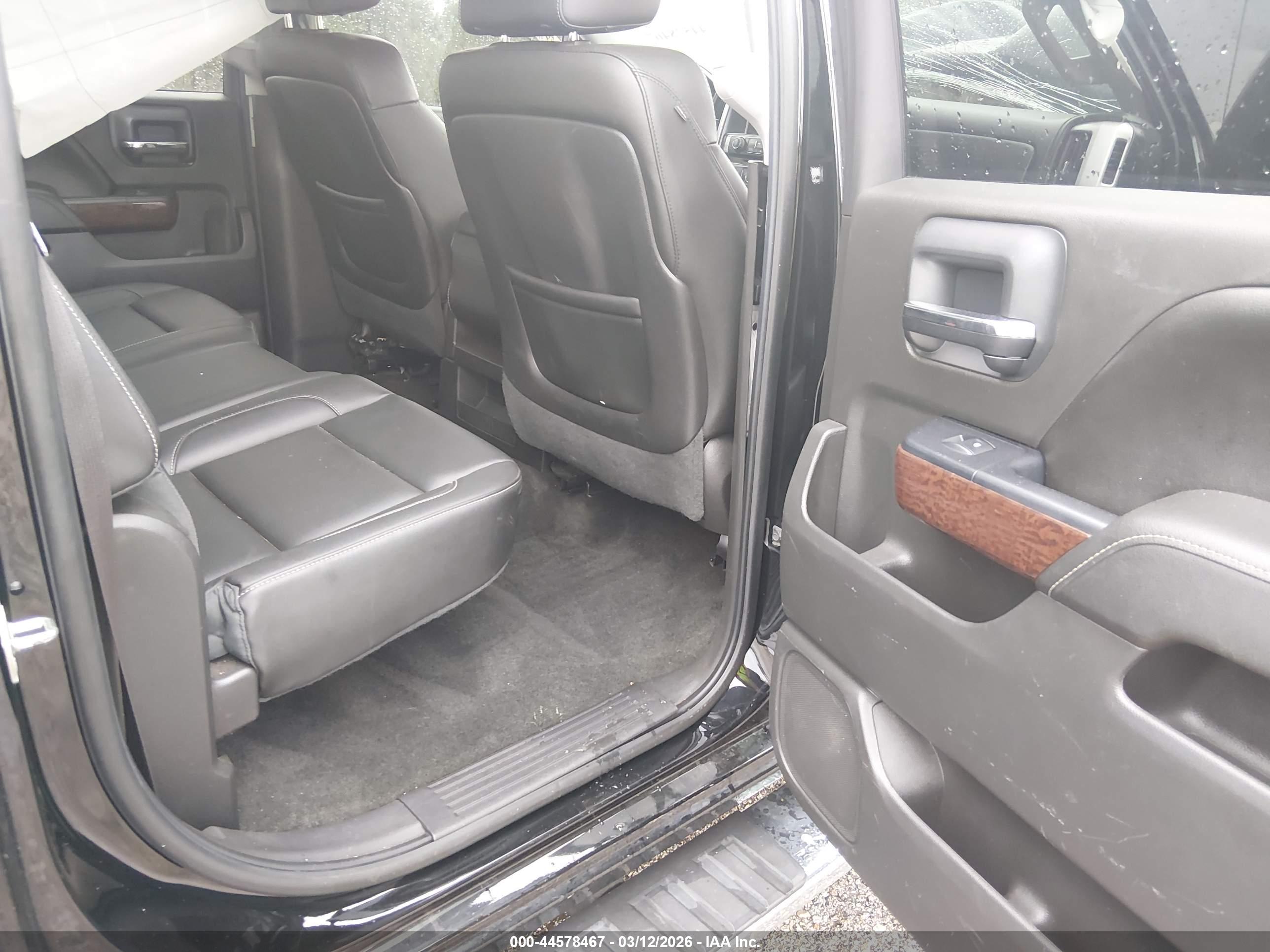 GMC SIERRA image 8
