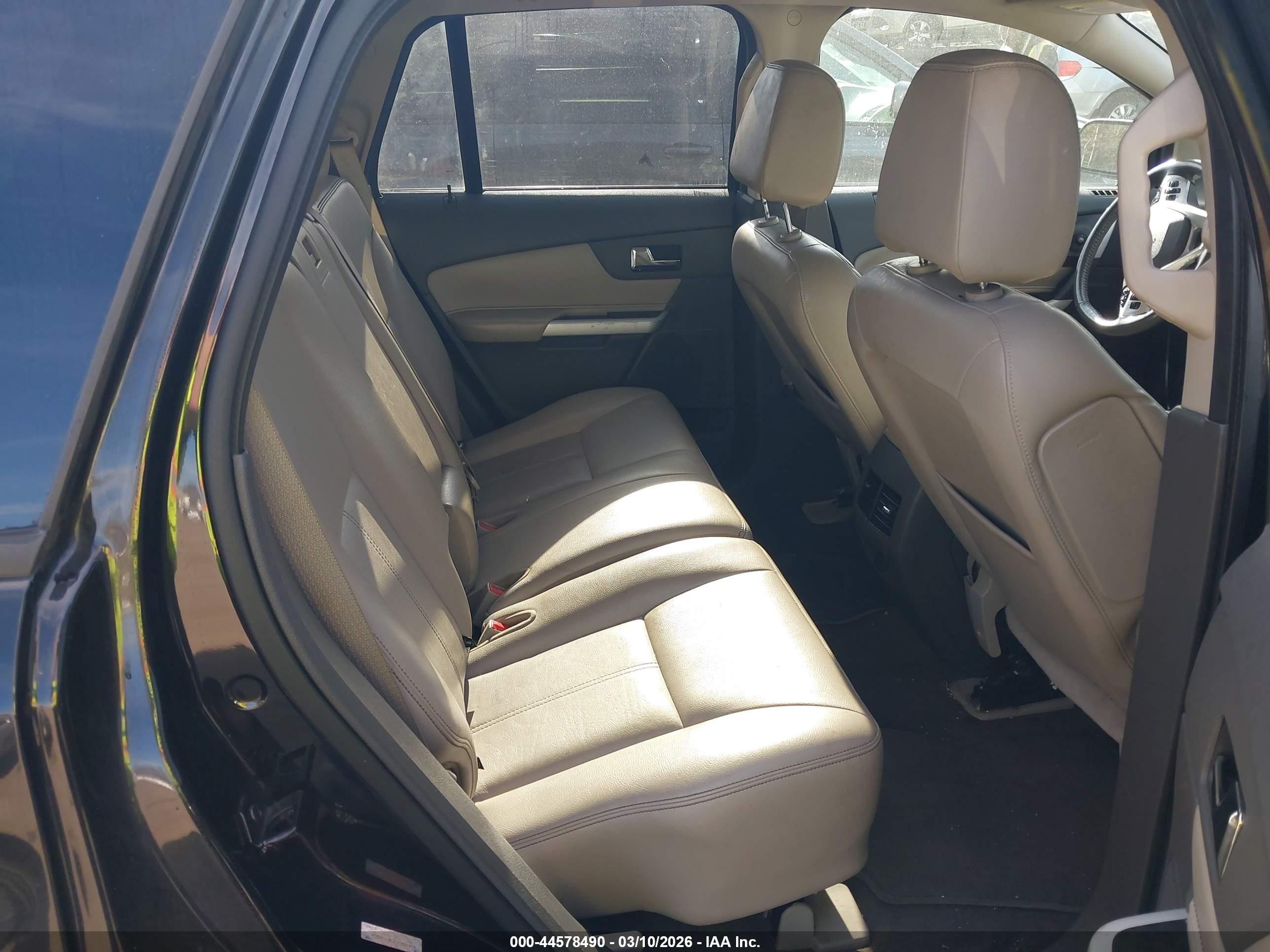 FORD EDGE image 8
