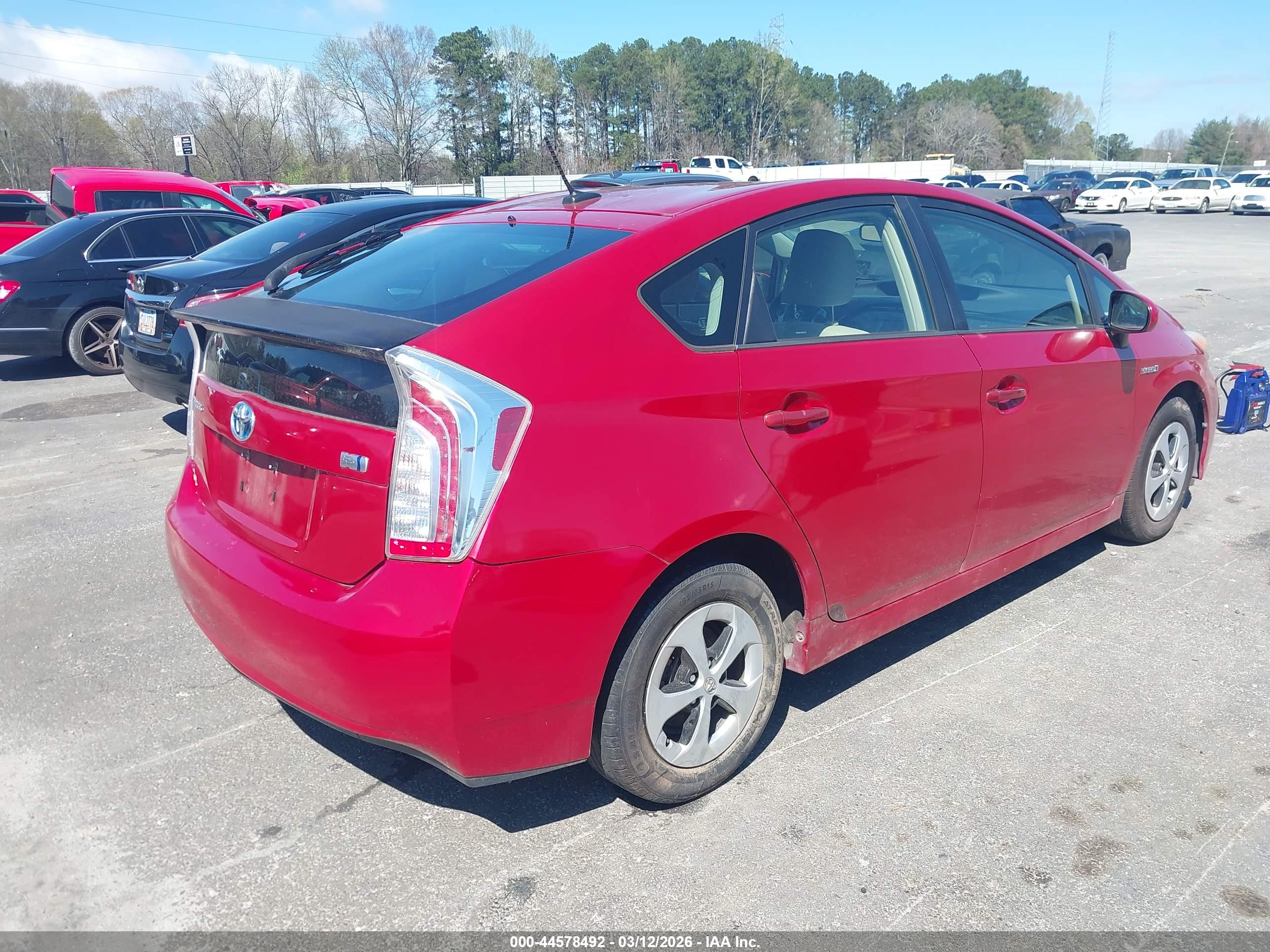 TOYOTA PRIUS image 4