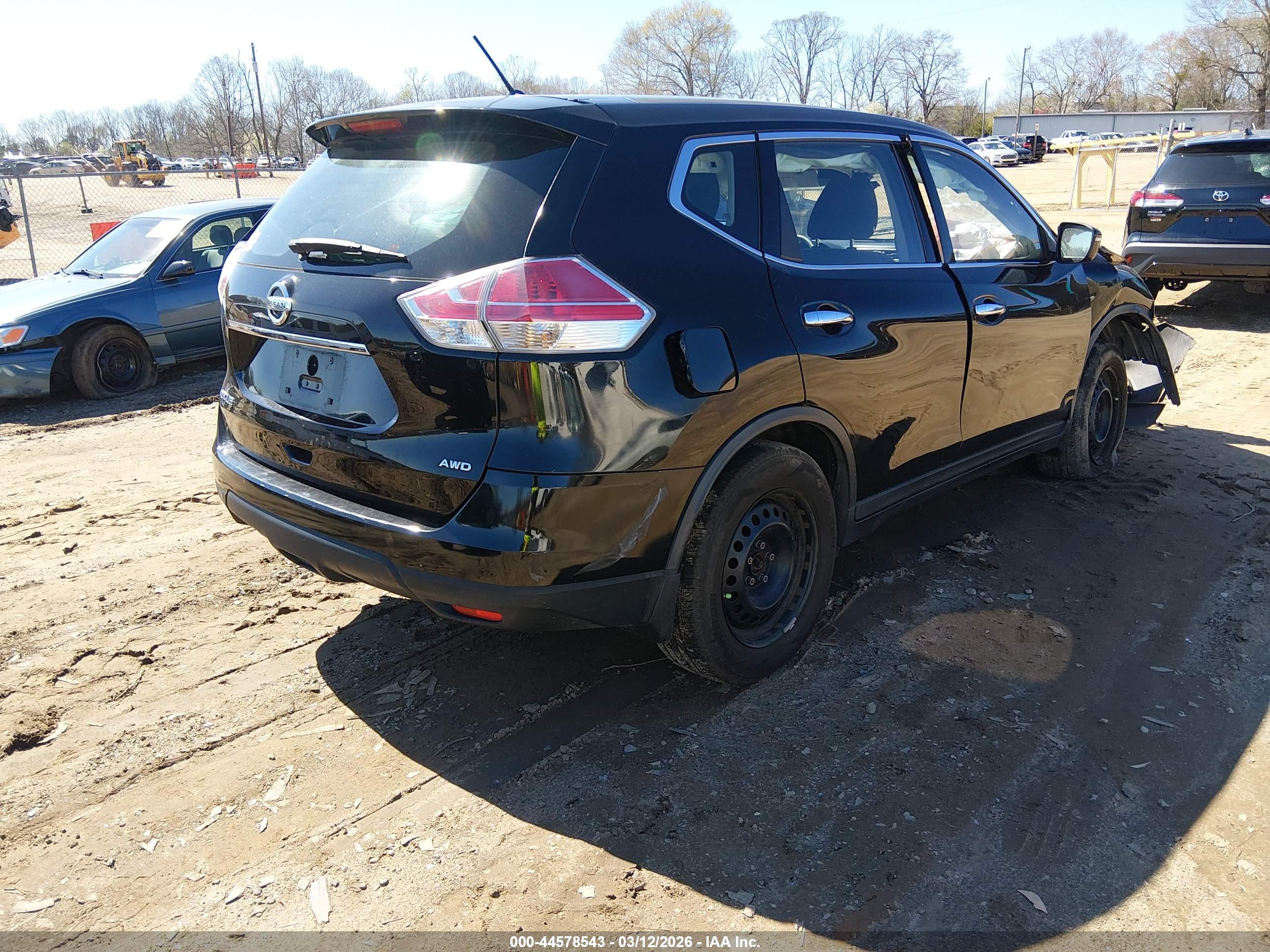 NISSAN ROGUE image 4