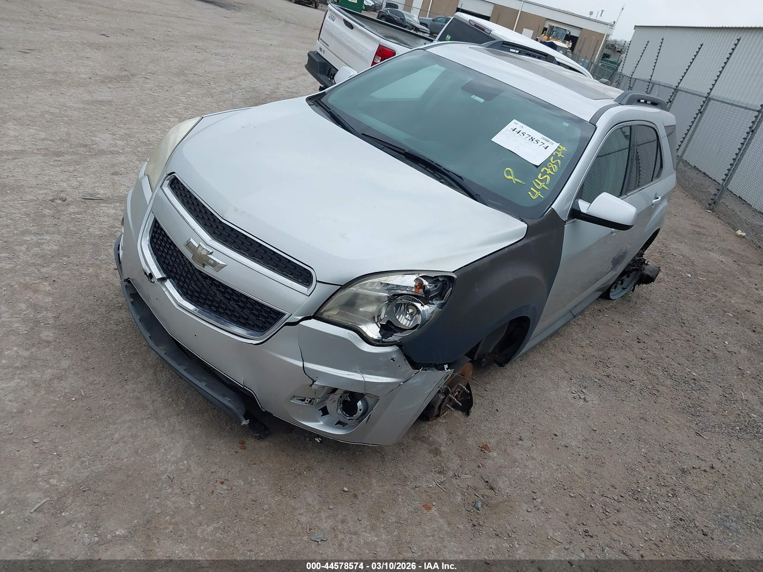 CHEVROLET EQUINOX image 2