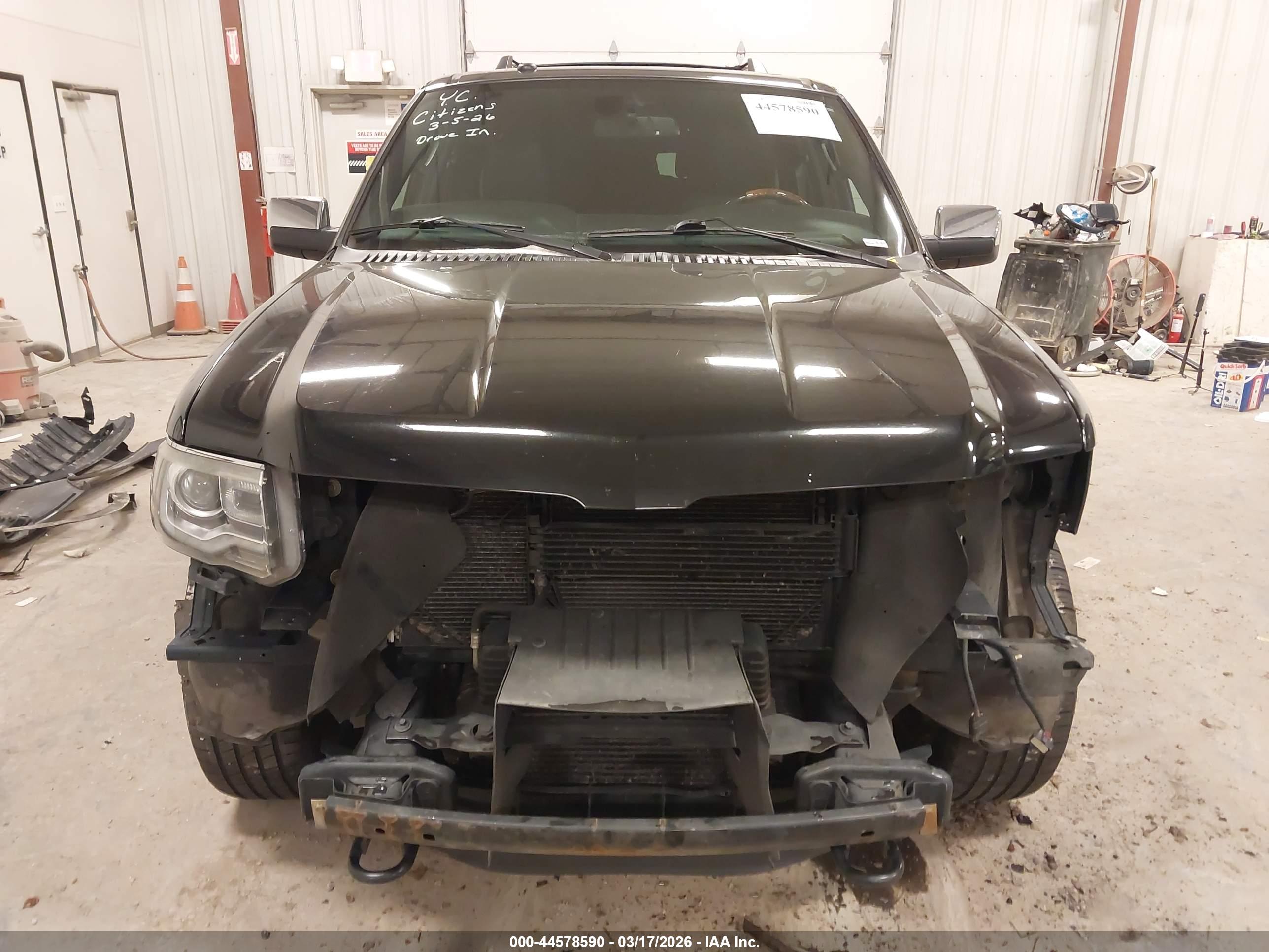 LINCOLN NAVIGATOR image 6