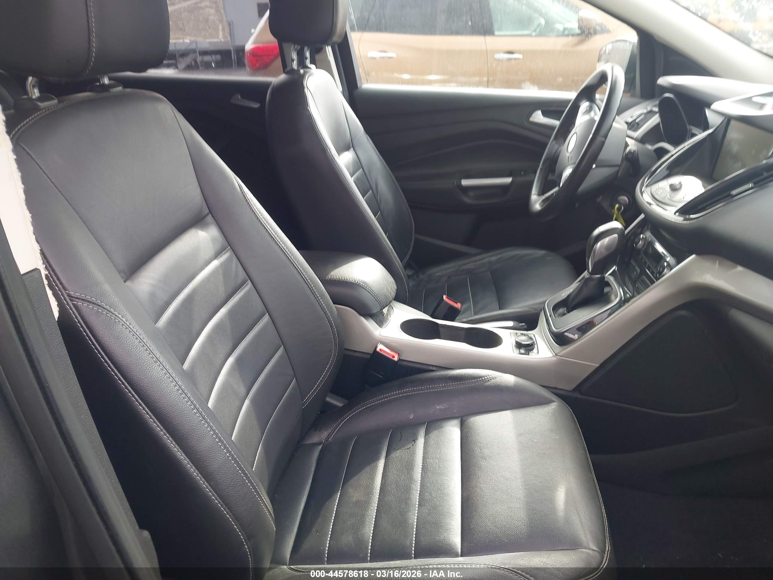 FORD ESCAPE image 5