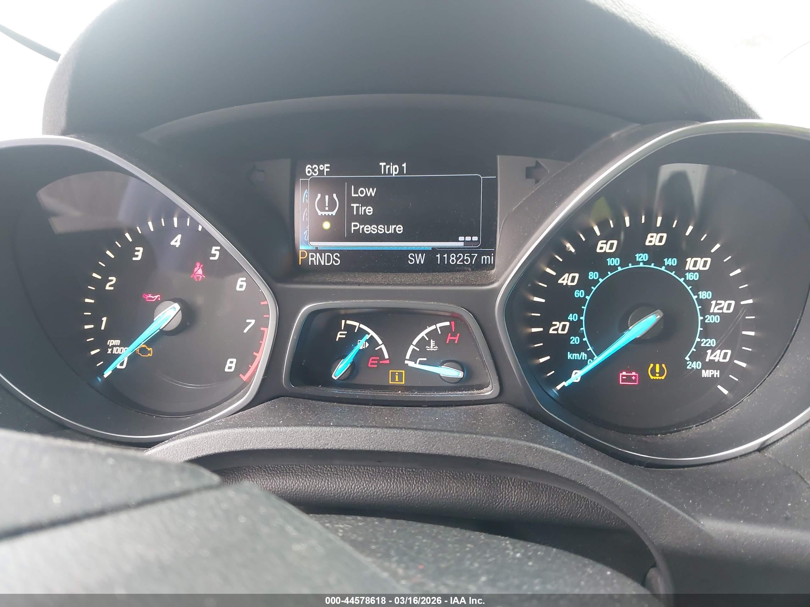 FORD ESCAPE image 7