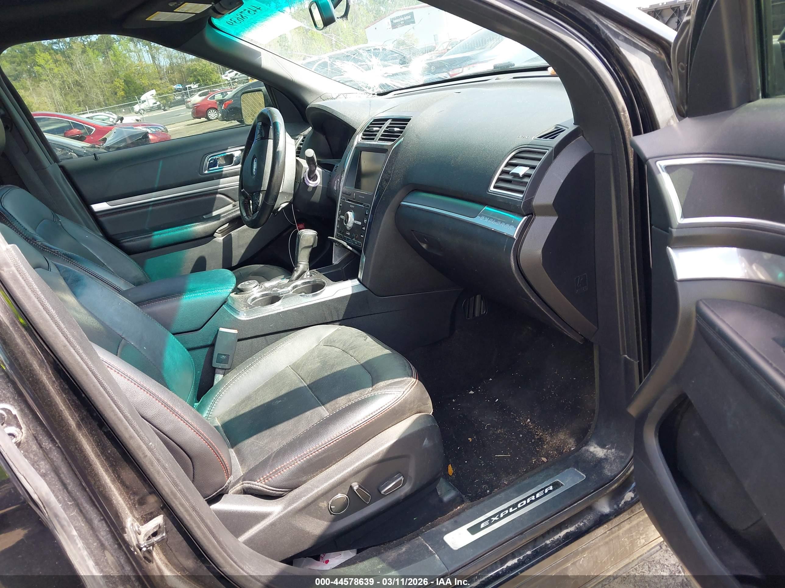 FORD EXPLORER image 5