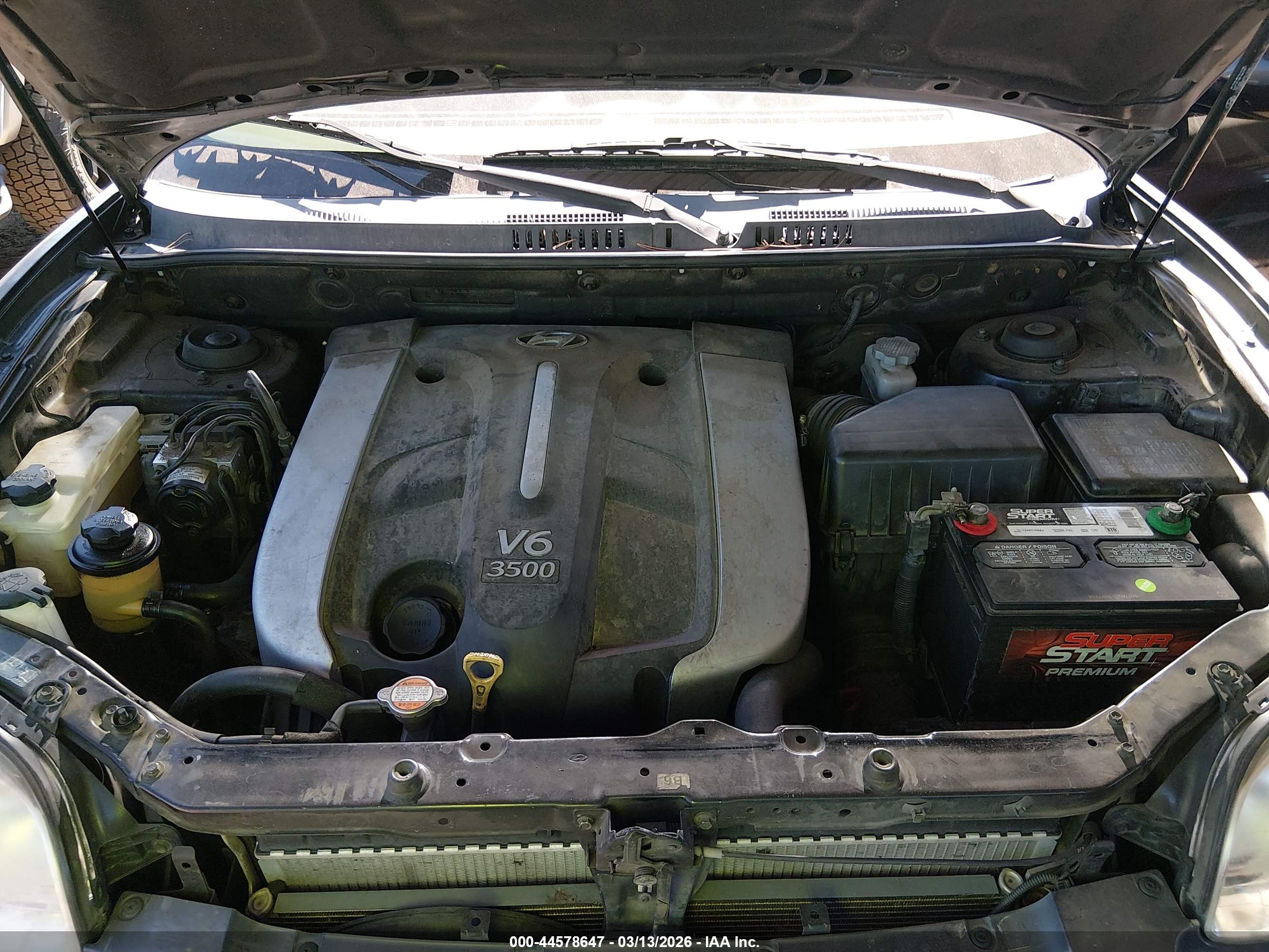 HYUNDAI SANTA image 10