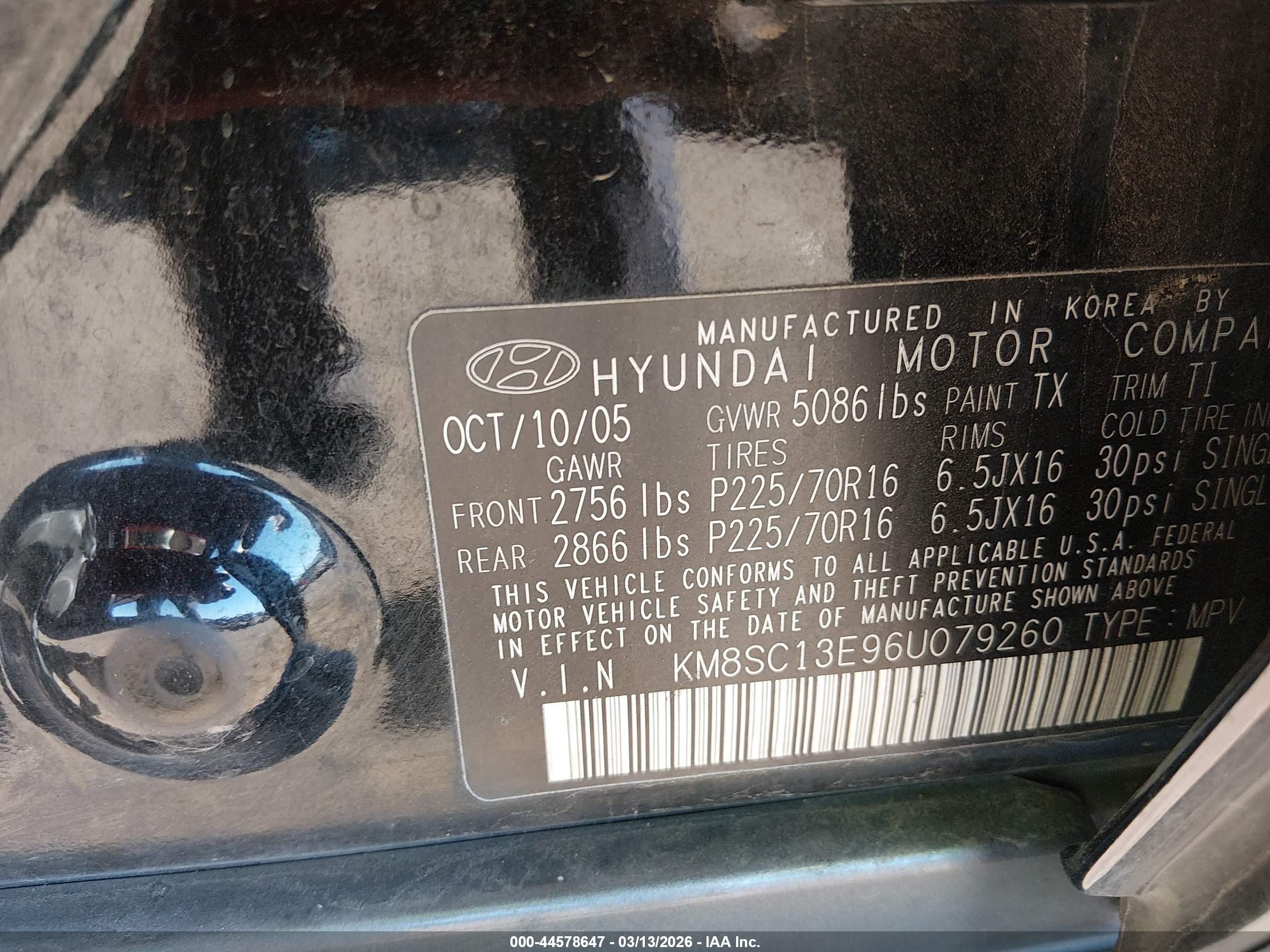 HYUNDAI SANTA image 9