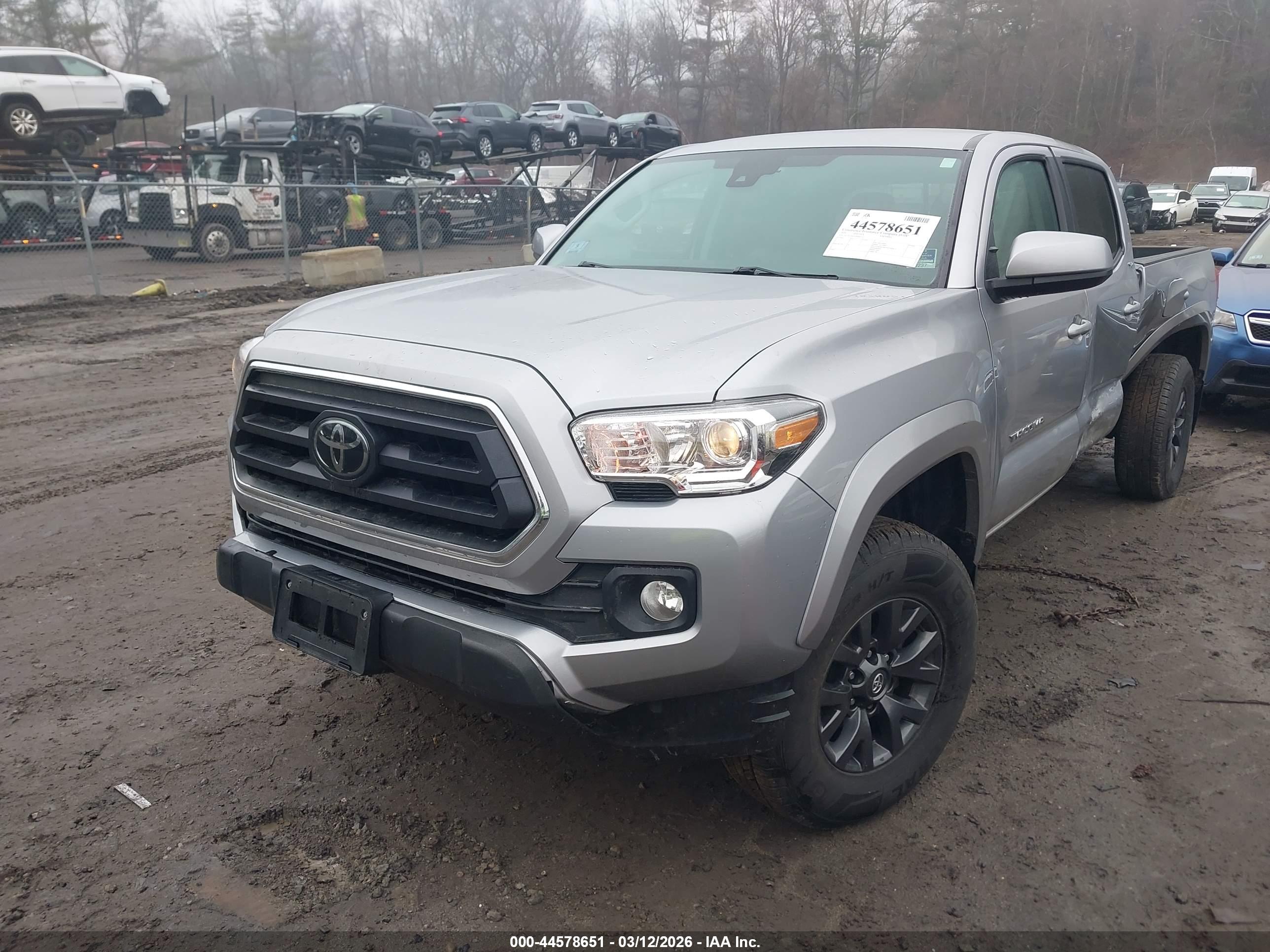 TOYOTA TACOMA image 2