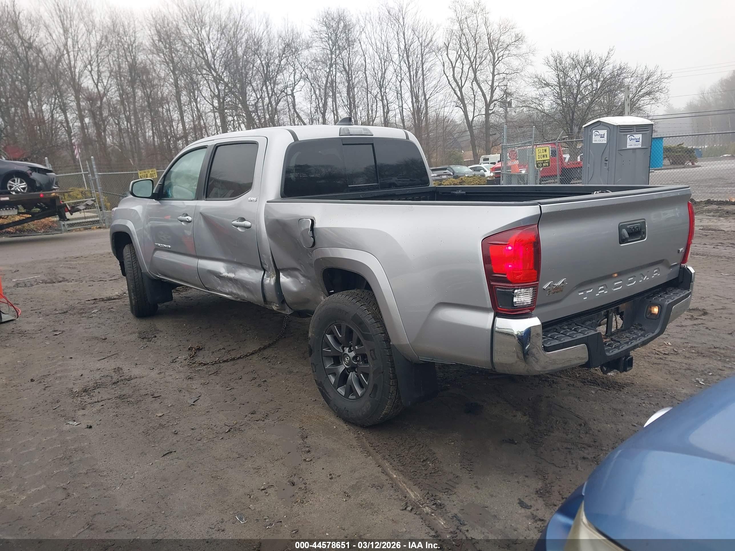 TOYOTA TACOMA image 3