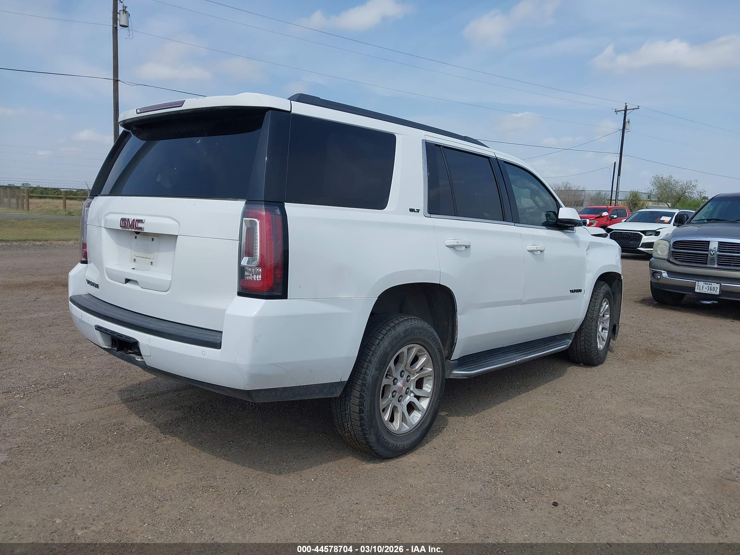 GMC YUKON image 4