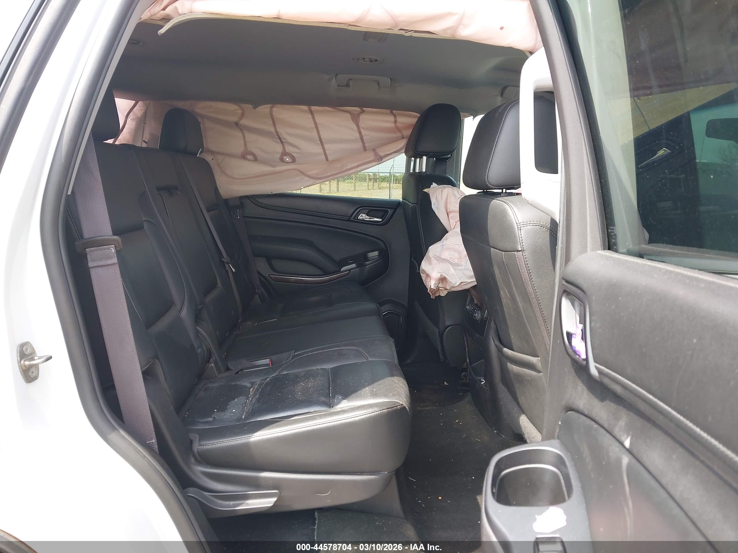 GMC YUKON image 8
