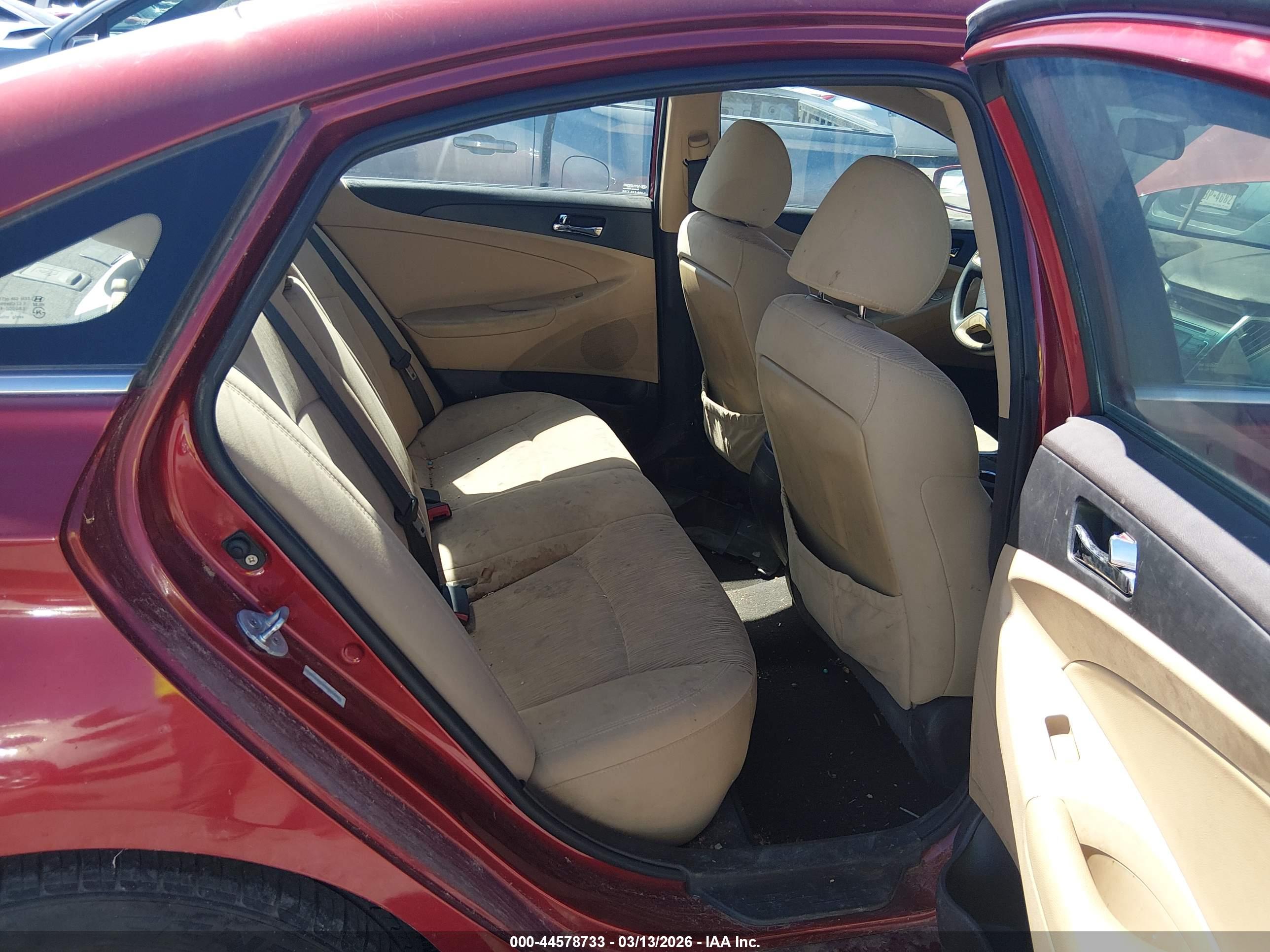 HYUNDAI SONATA image 8