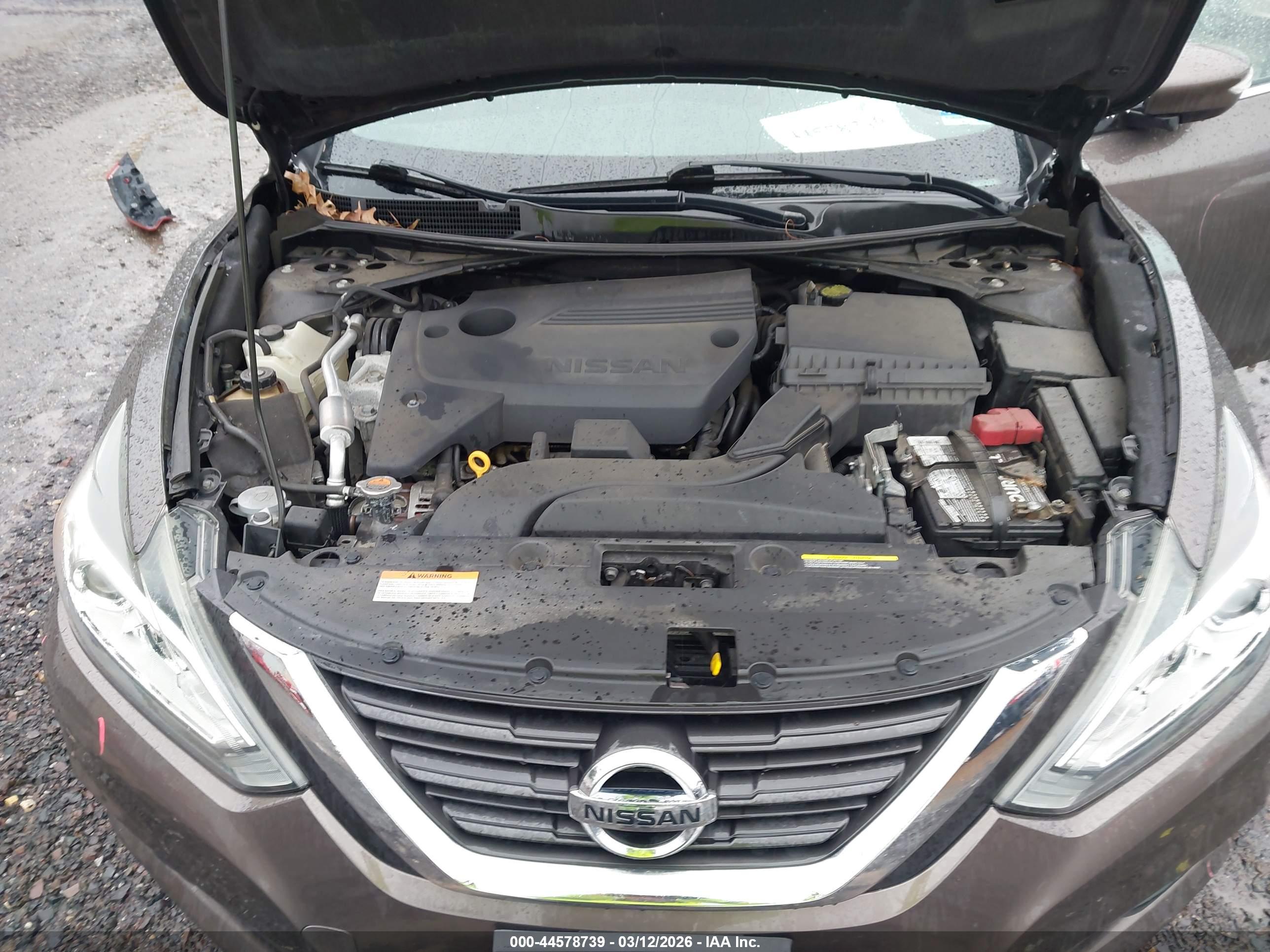 NISSAN ALTIMA image 10