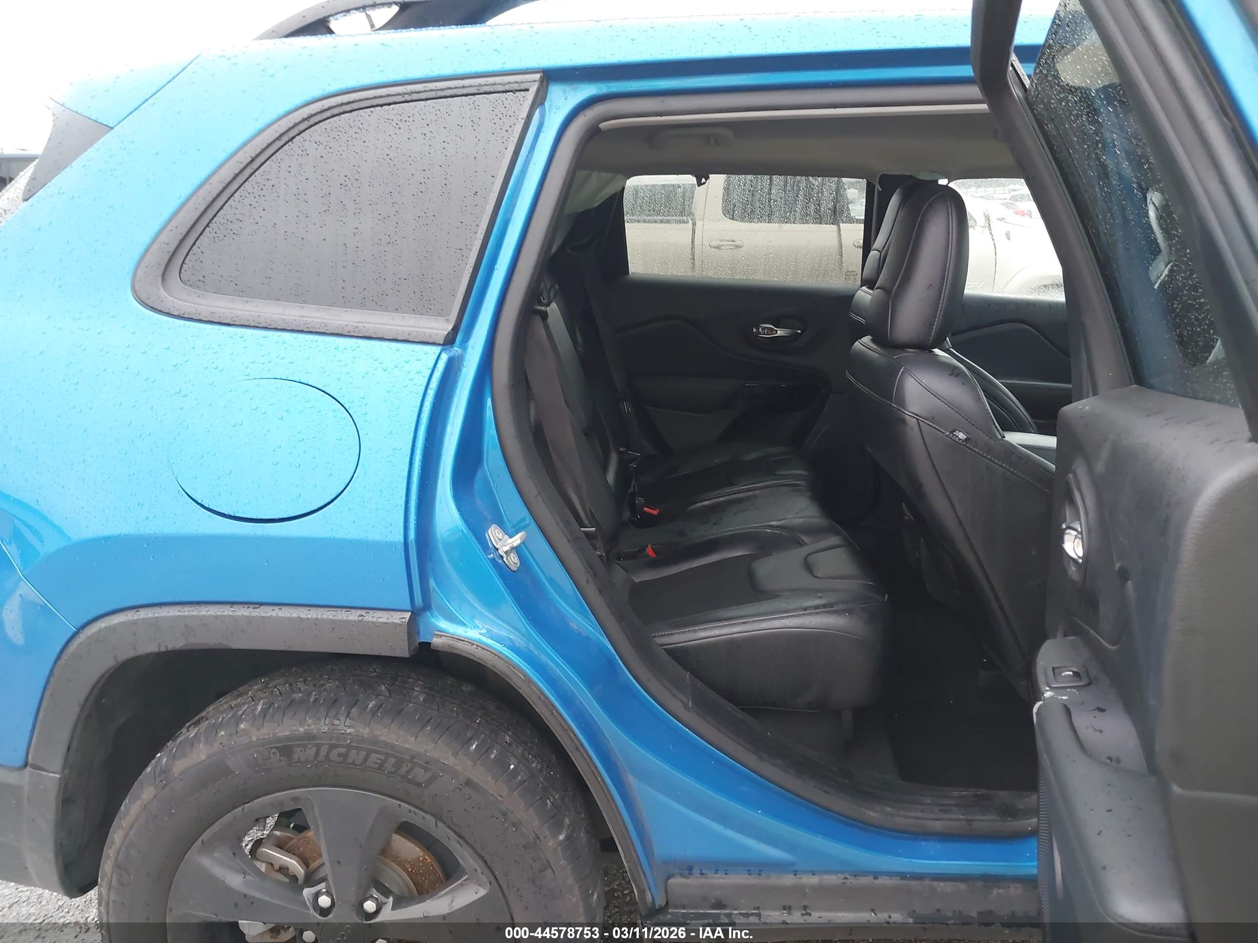 JEEP CHEROKEE image 8