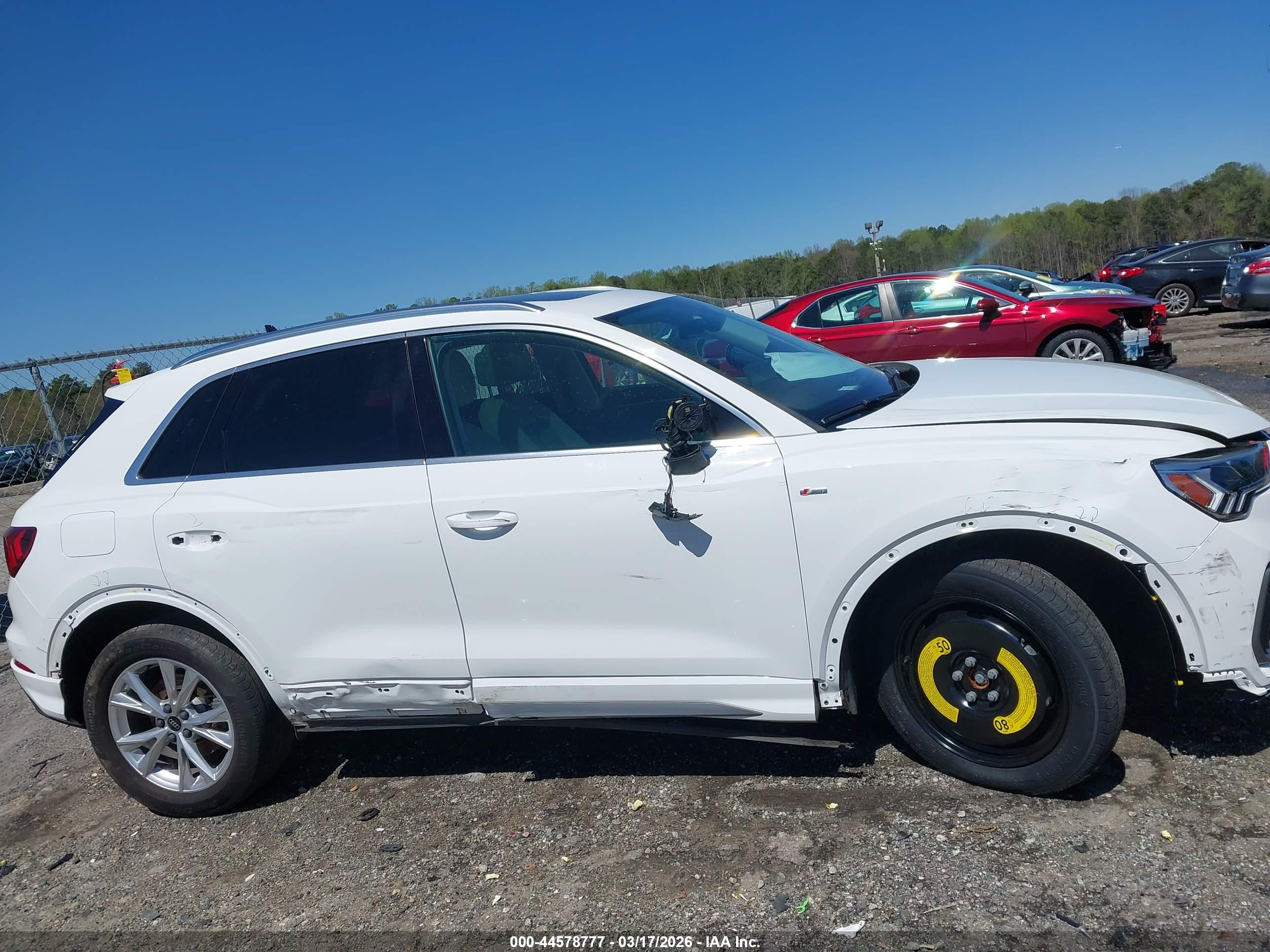 AUDI Q3 image 6