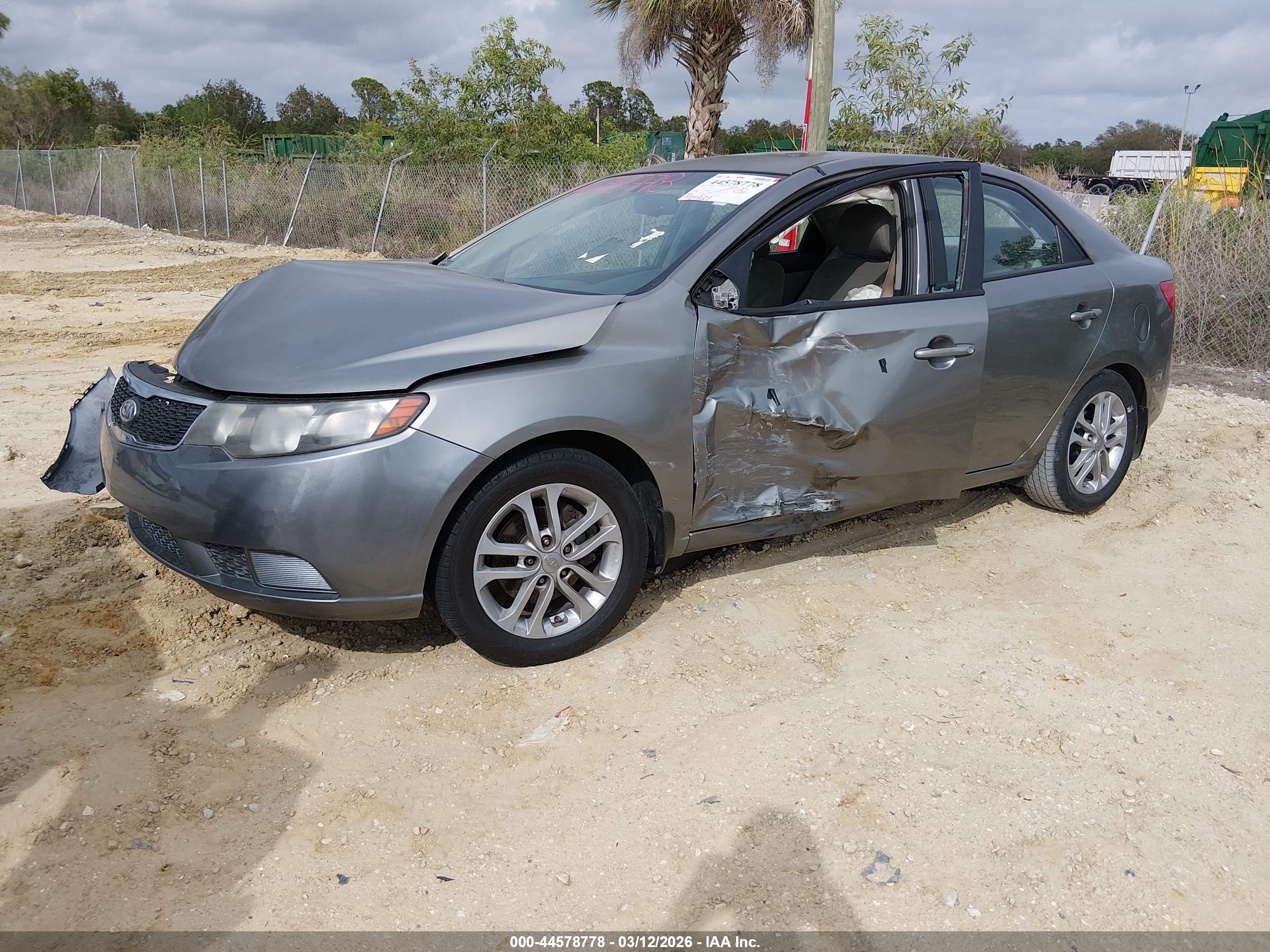 KIA FORTE image 2