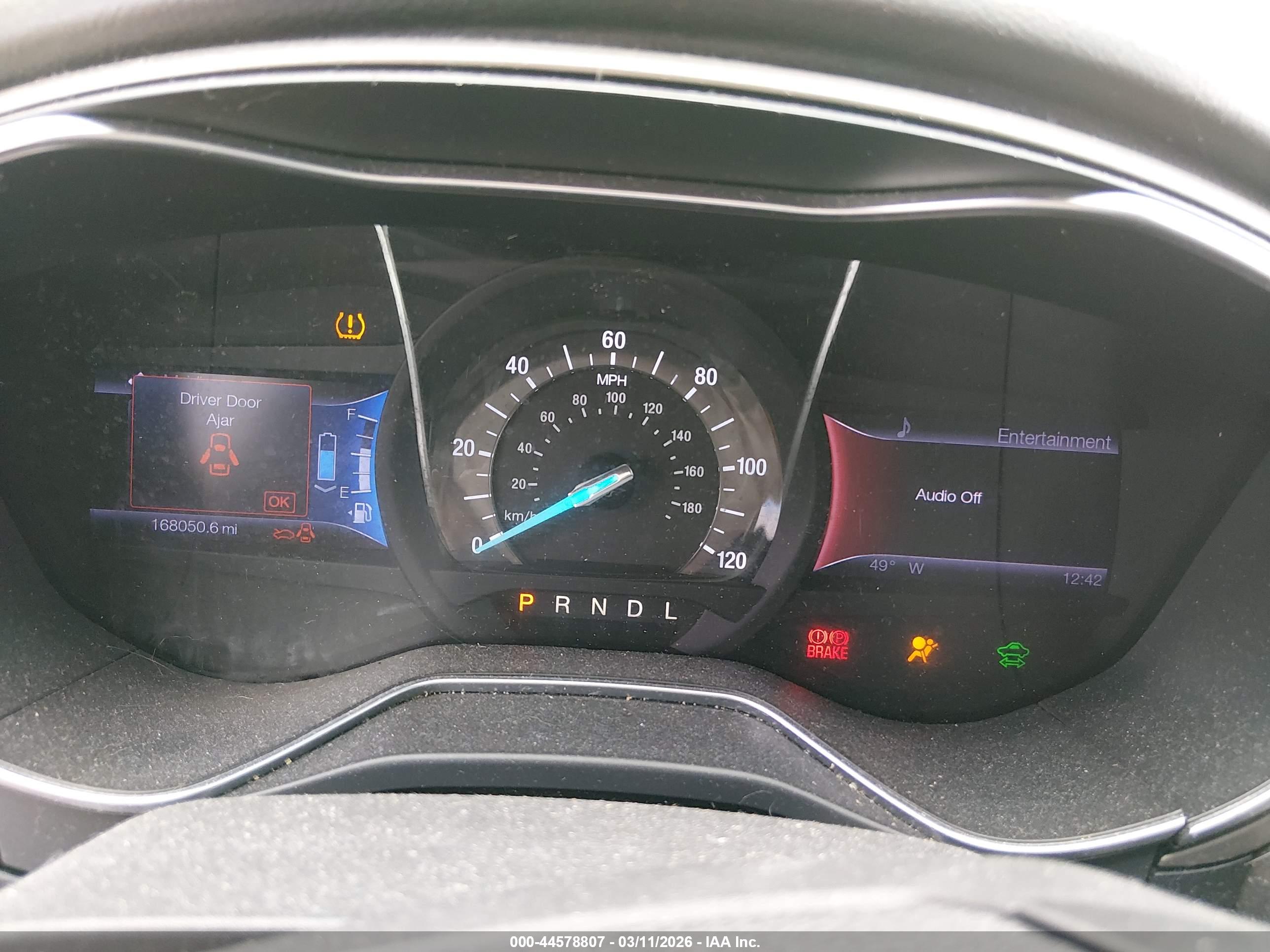 FORD FUSION image 7