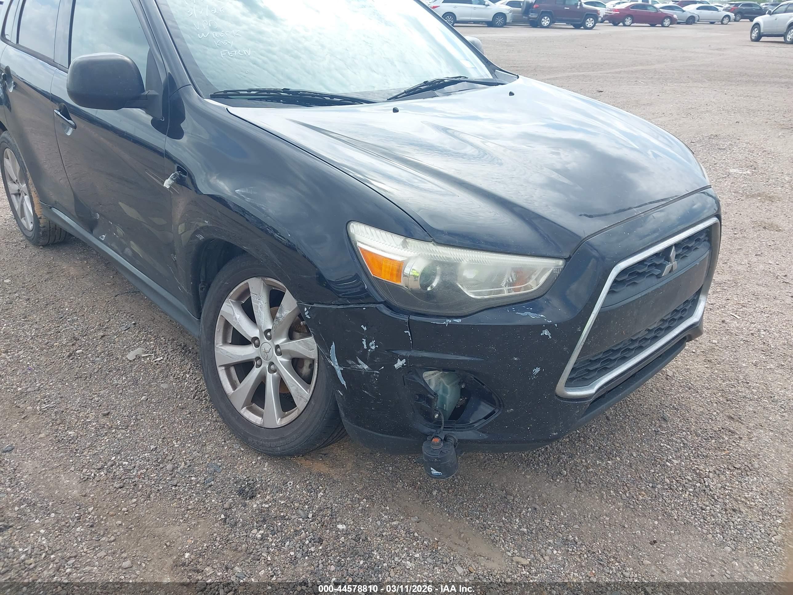 MITSUBISHI OUTLANDER image 6