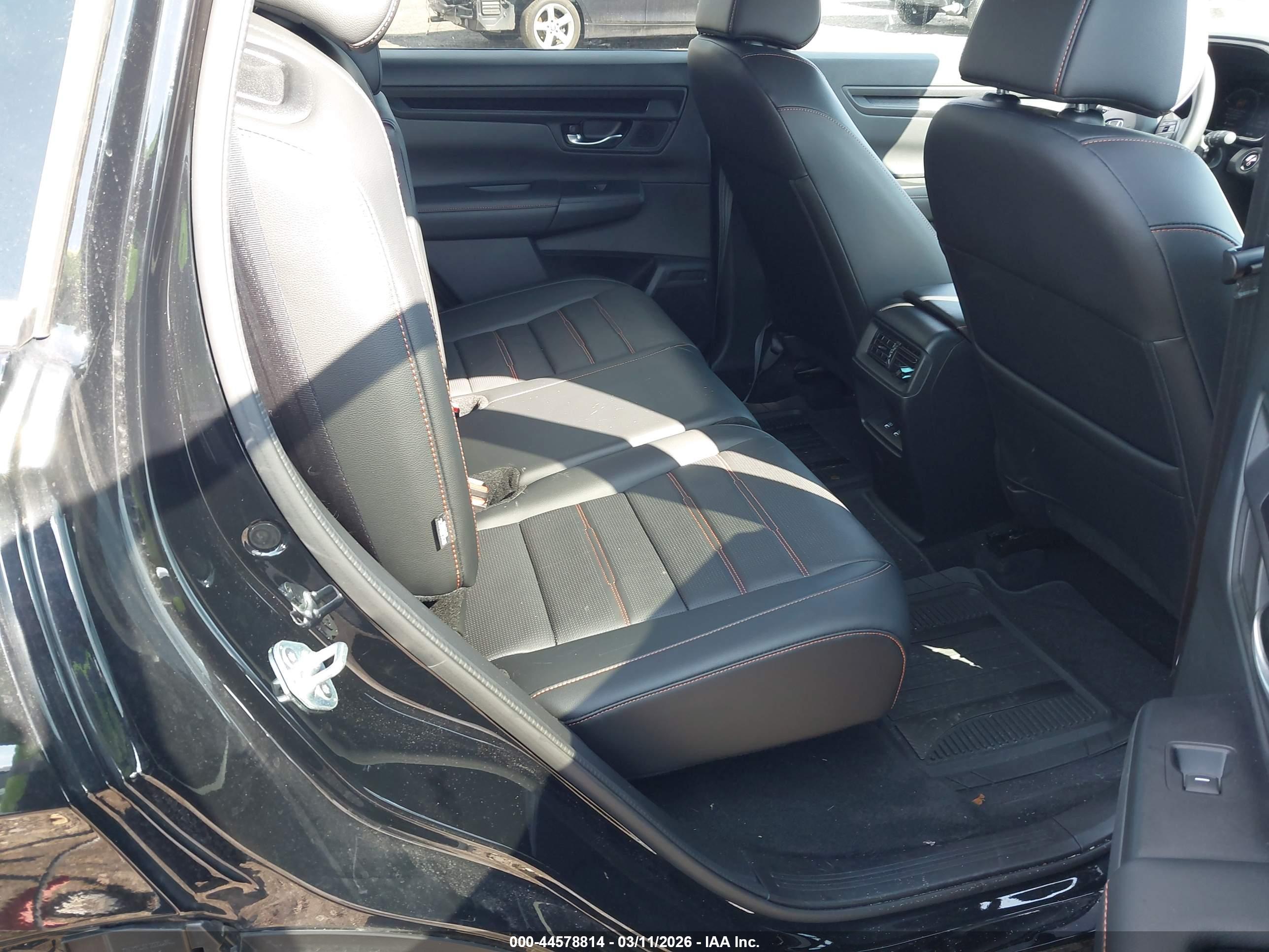 HONDA CR-V image 8