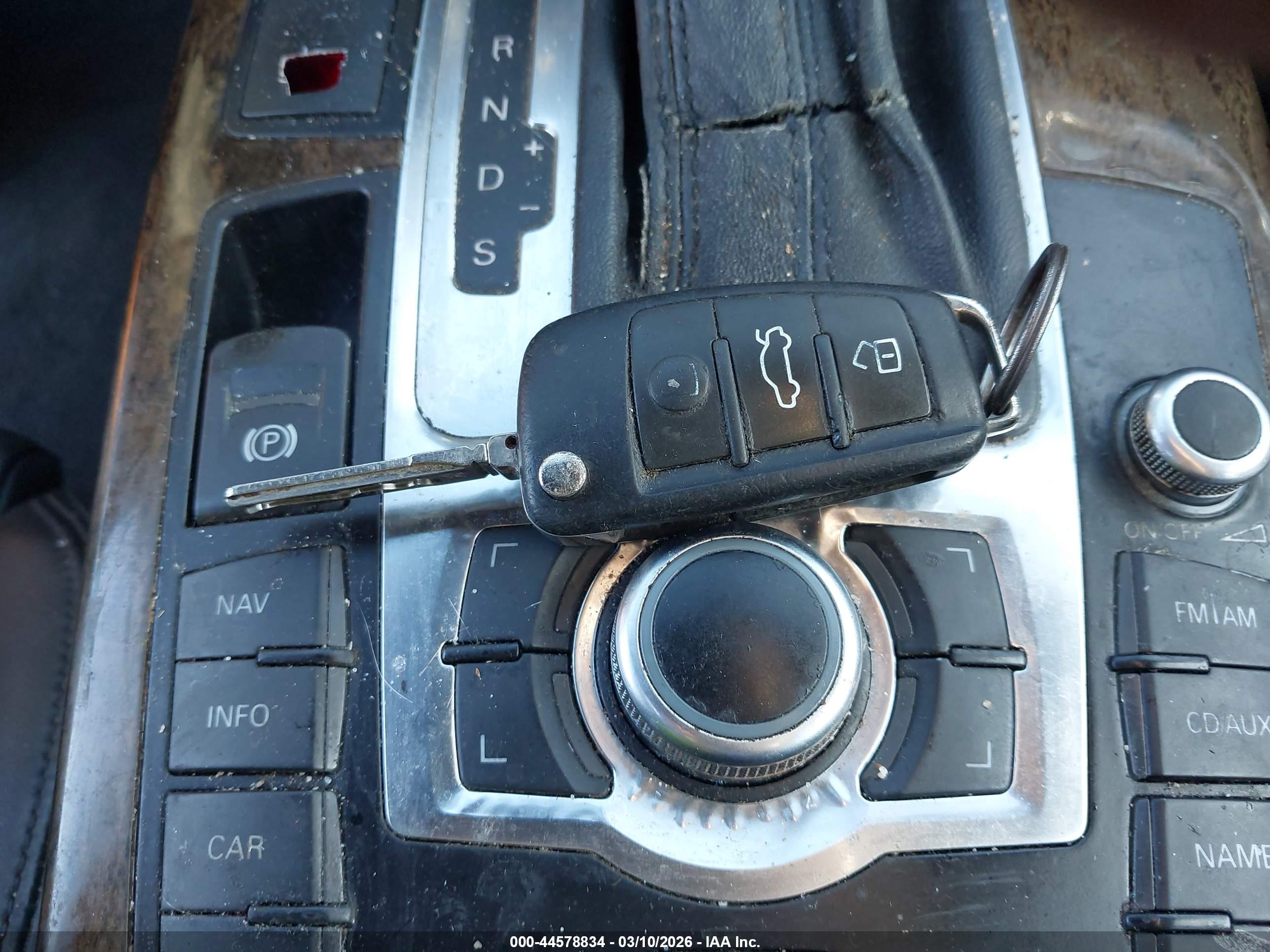 AUDI S6 image 11