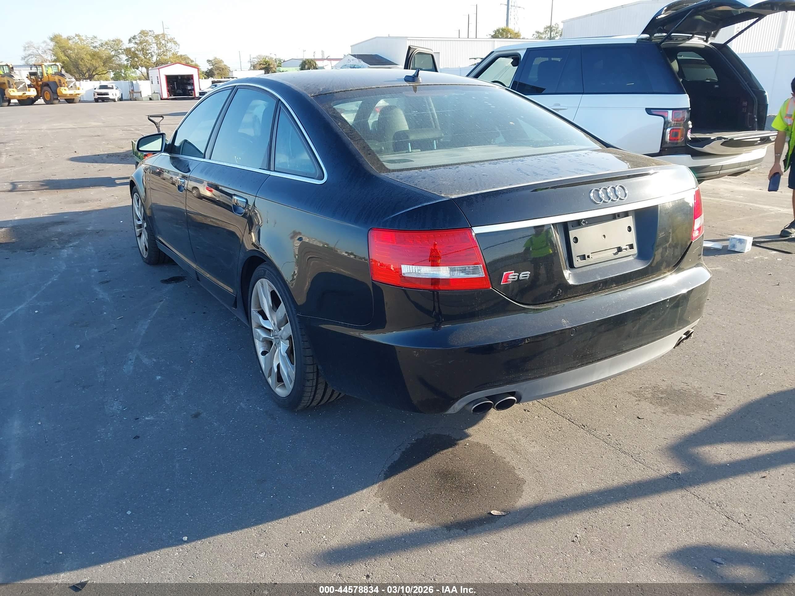 AUDI S6 image 3