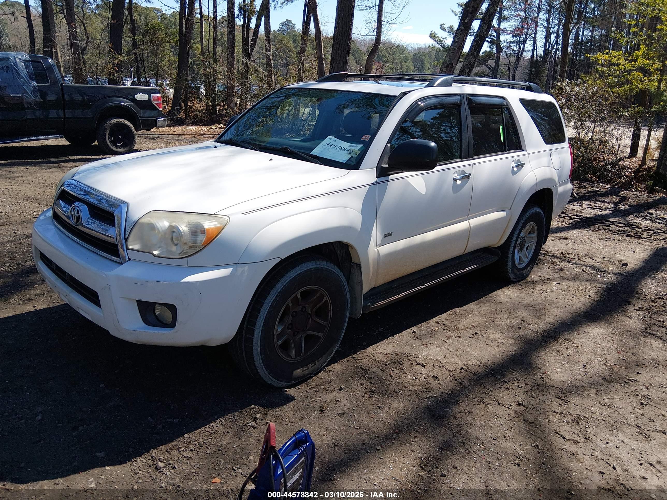 TOYOTA 4RUNNER image 2