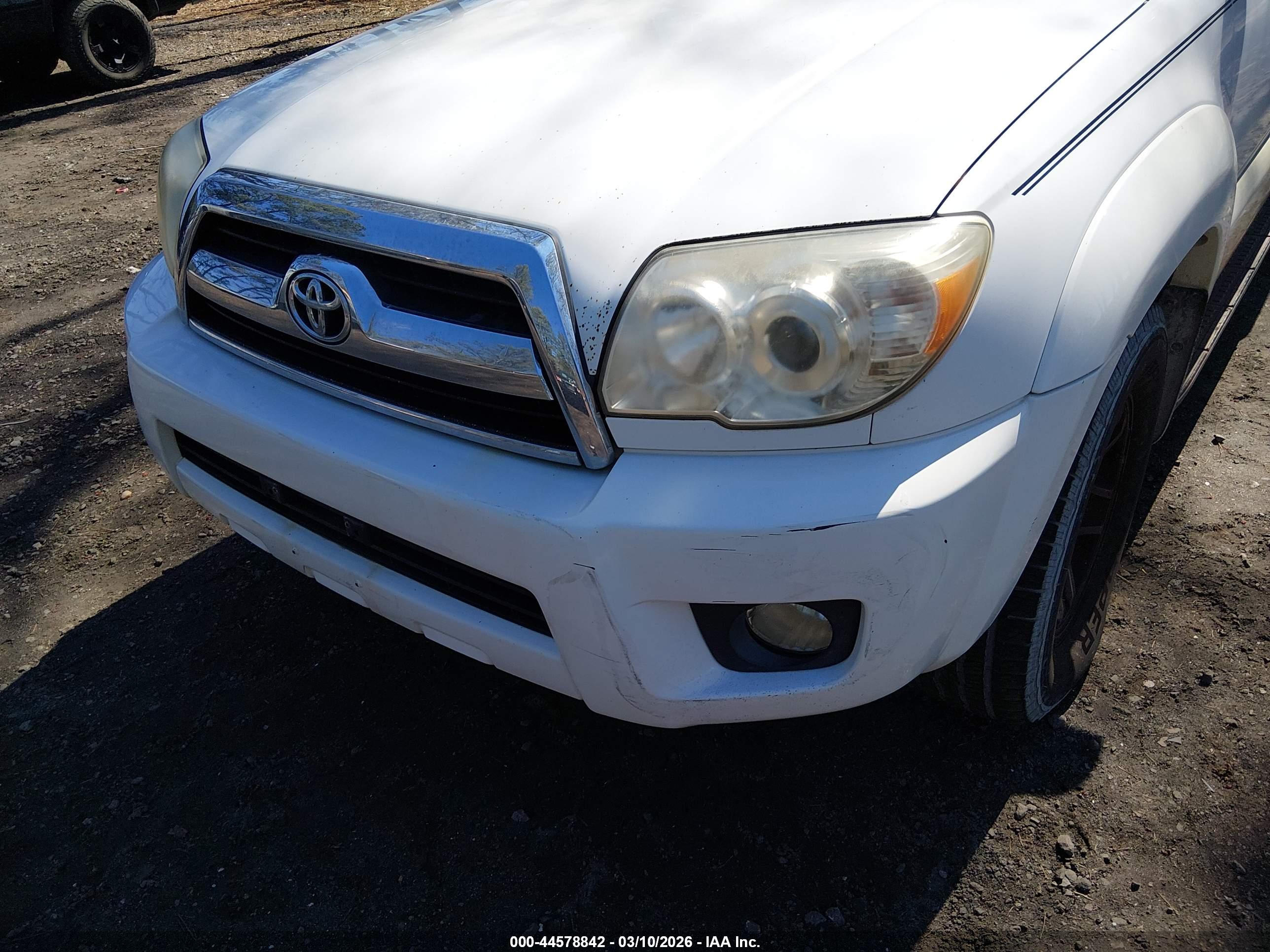 TOYOTA 4RUNNER image 6
