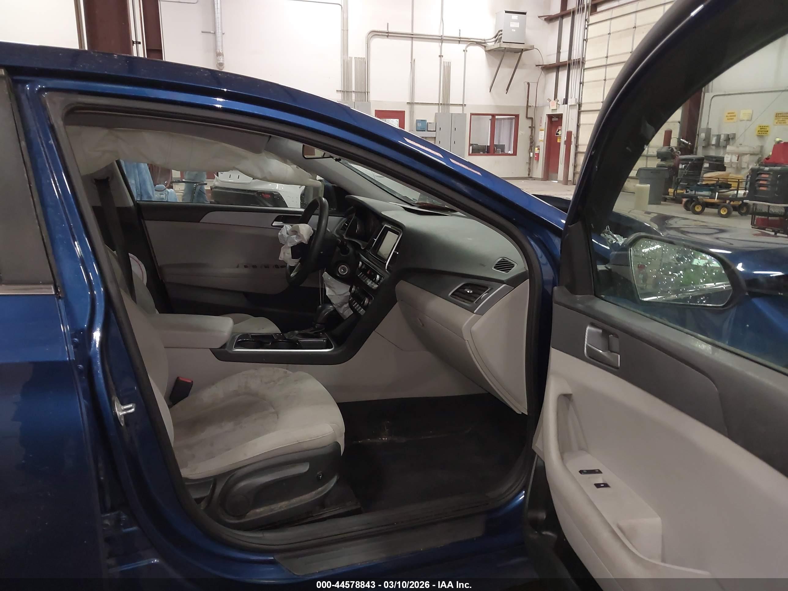 HYUNDAI SONATA image 5