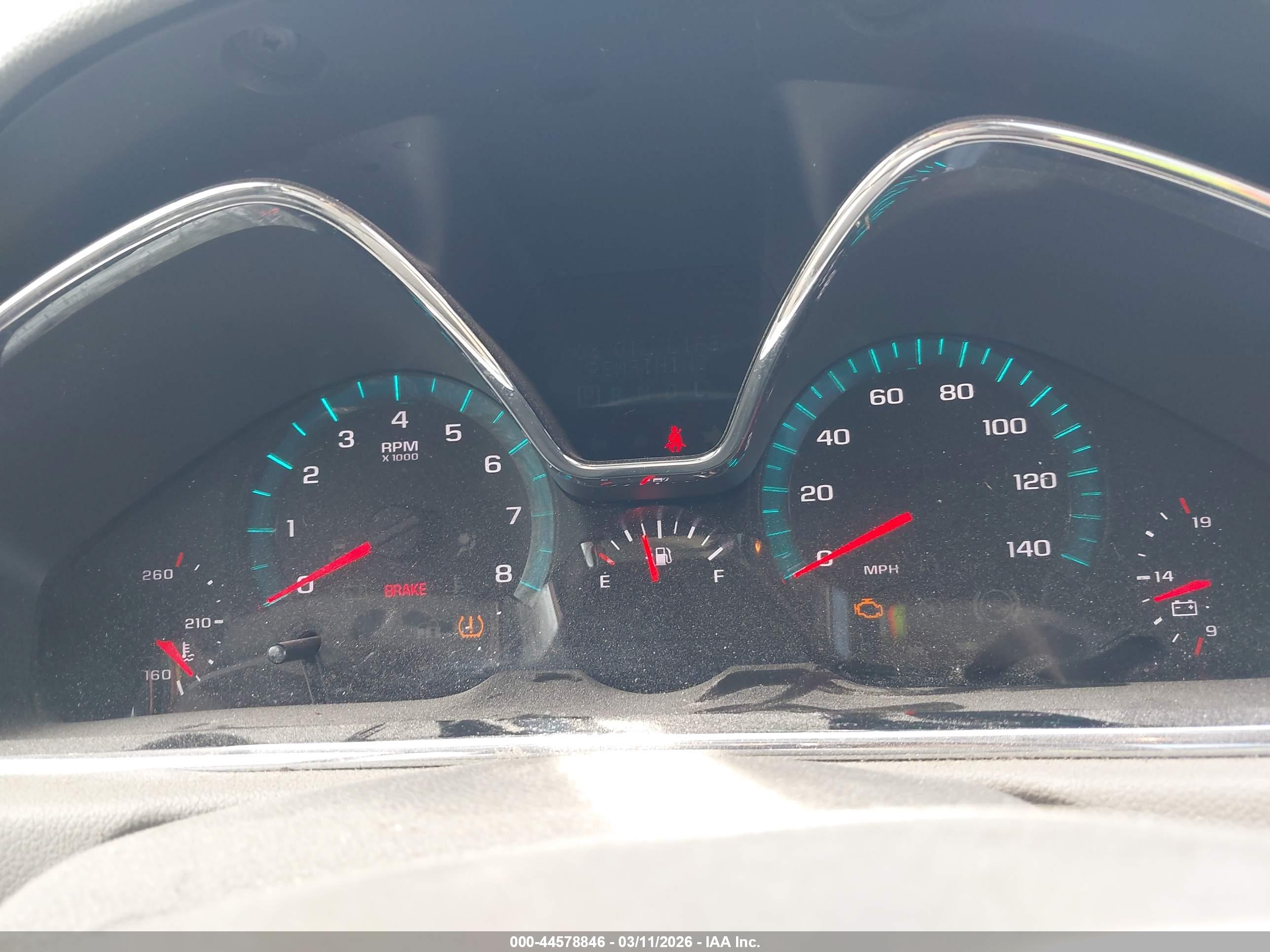 CHEVROLET TRAVERSE image 7