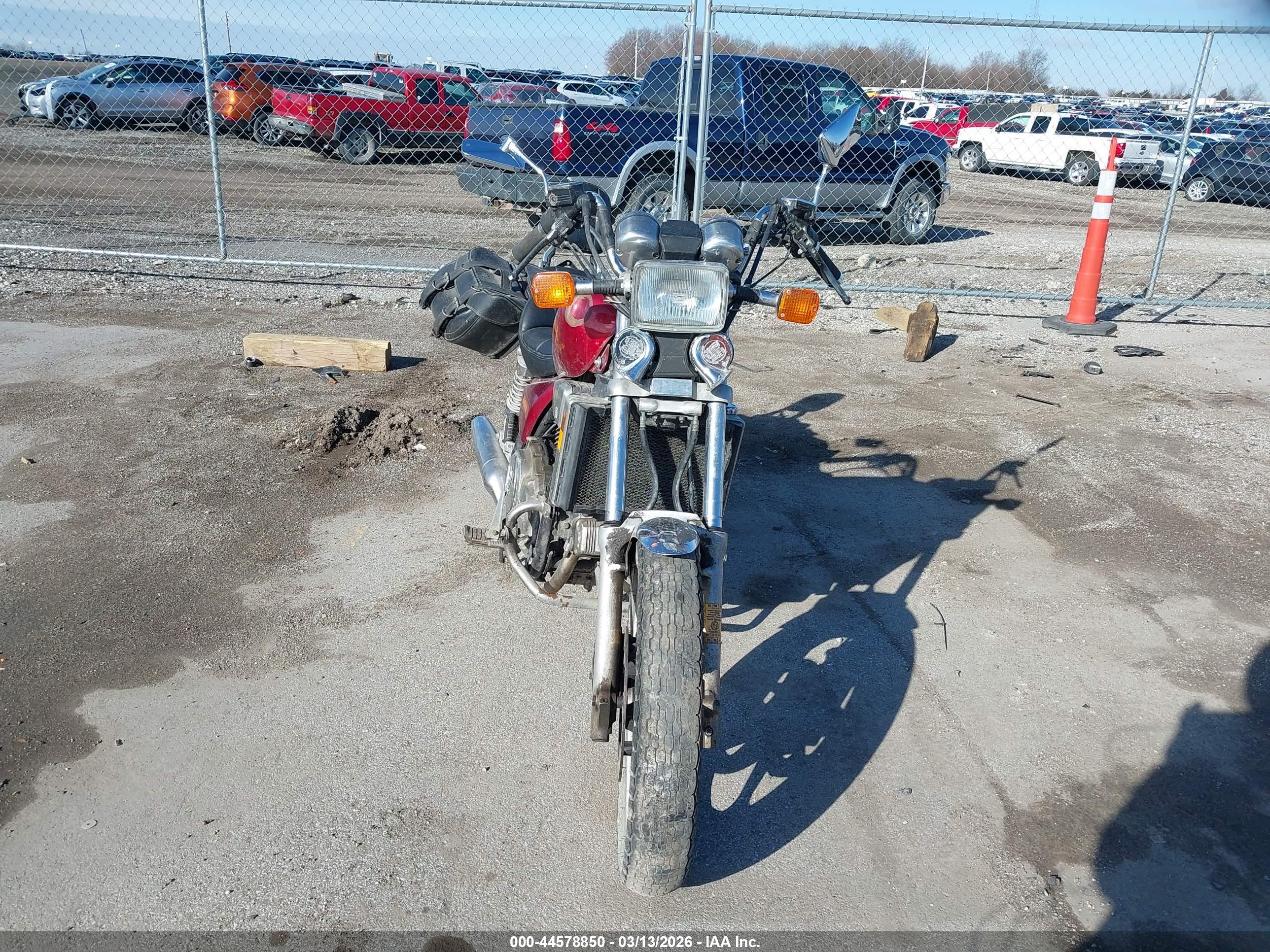 HONDA VF700 image 5