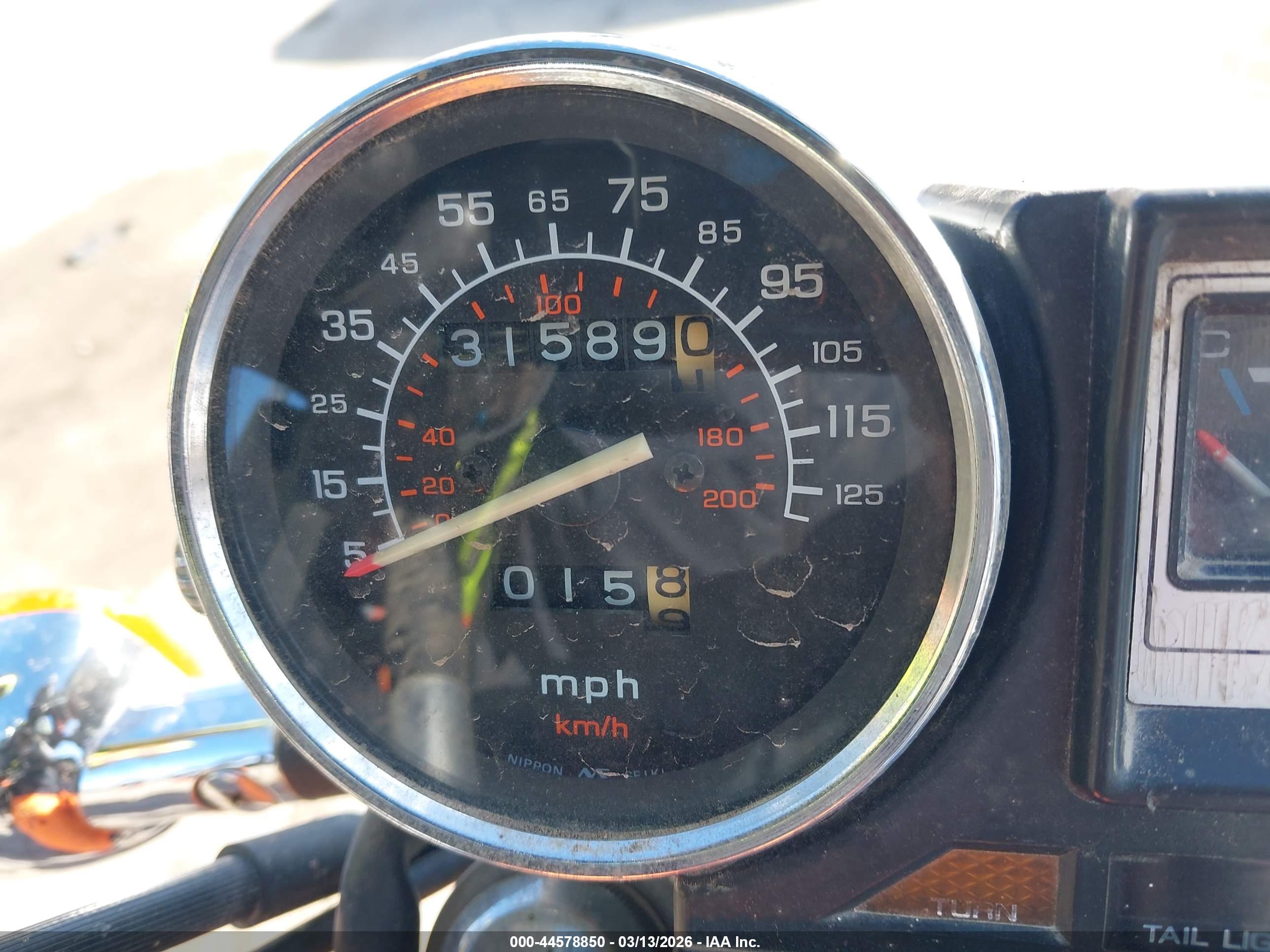 HONDA VF700 image 7