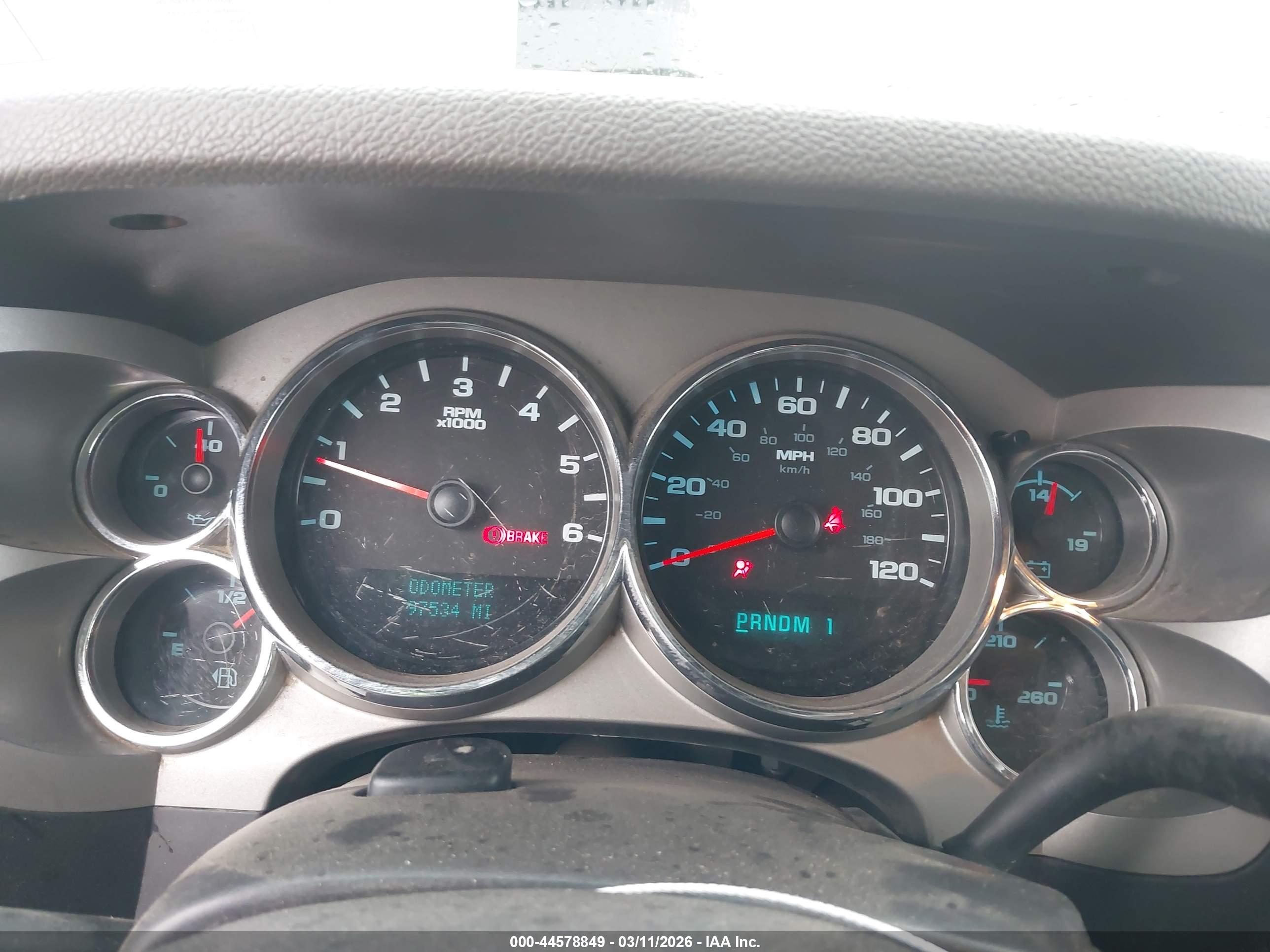 CHEVROLET SILVERADO image 7