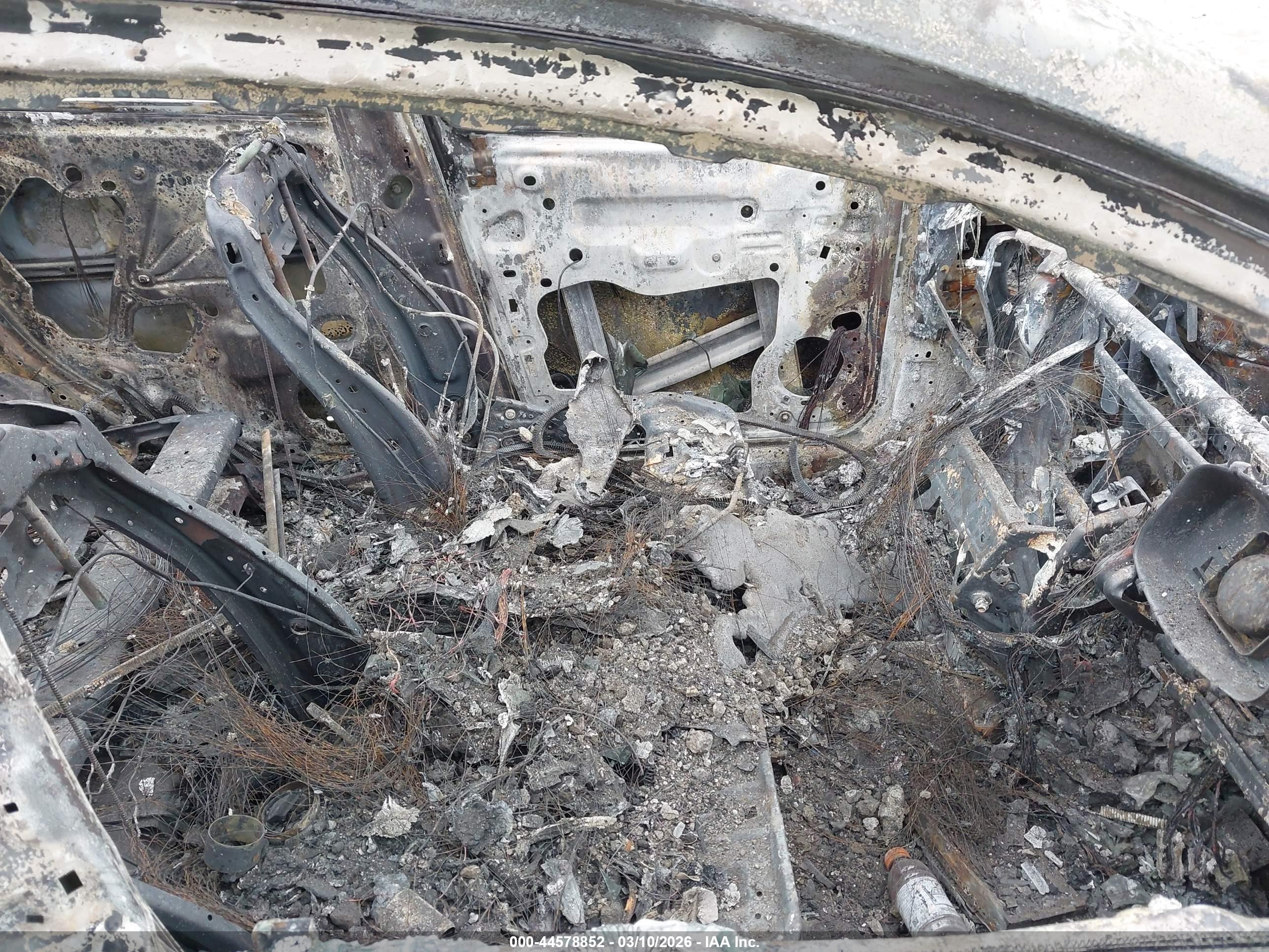 FORD ESCAPE image 5