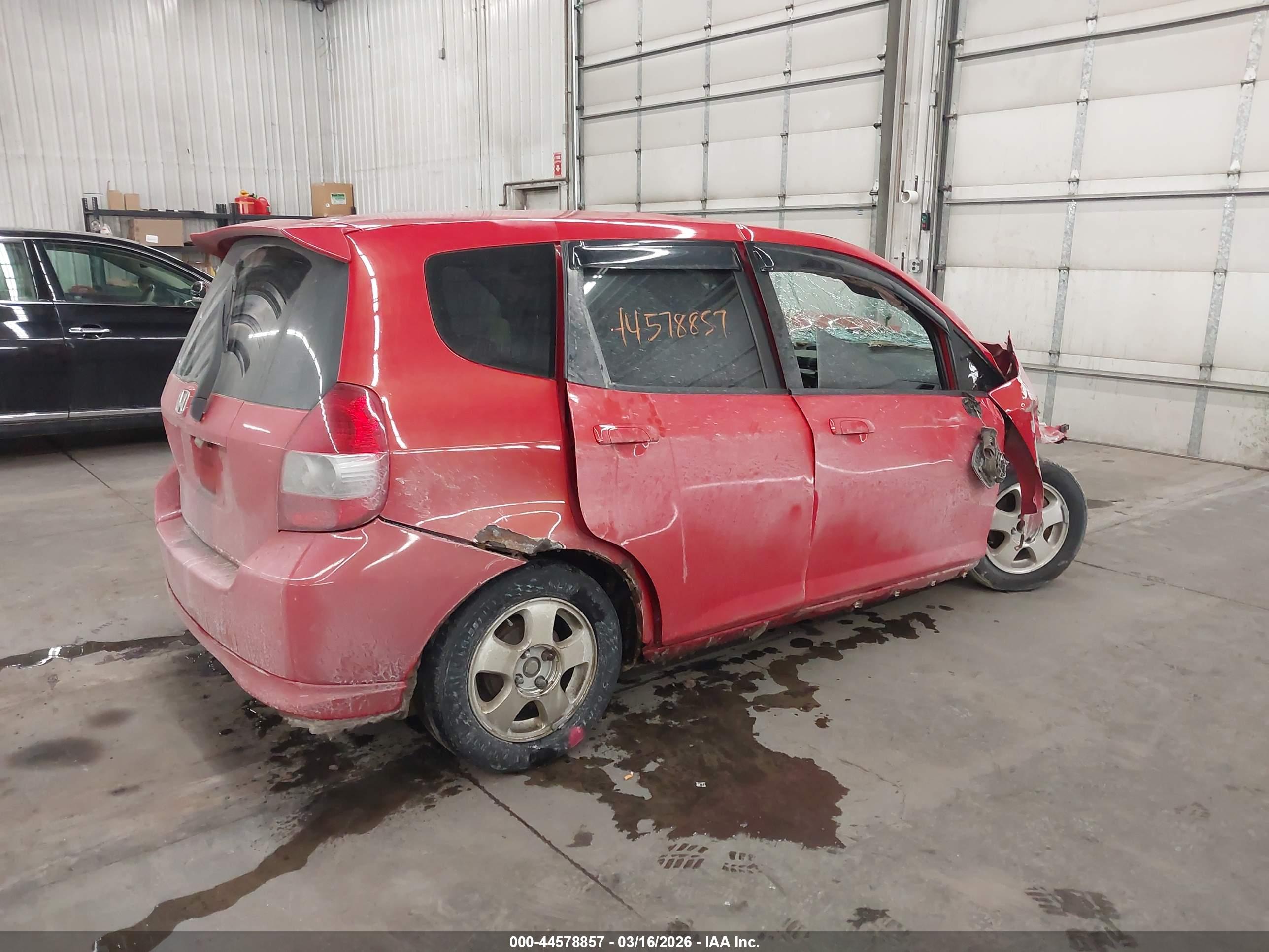 HONDA FIT image 4