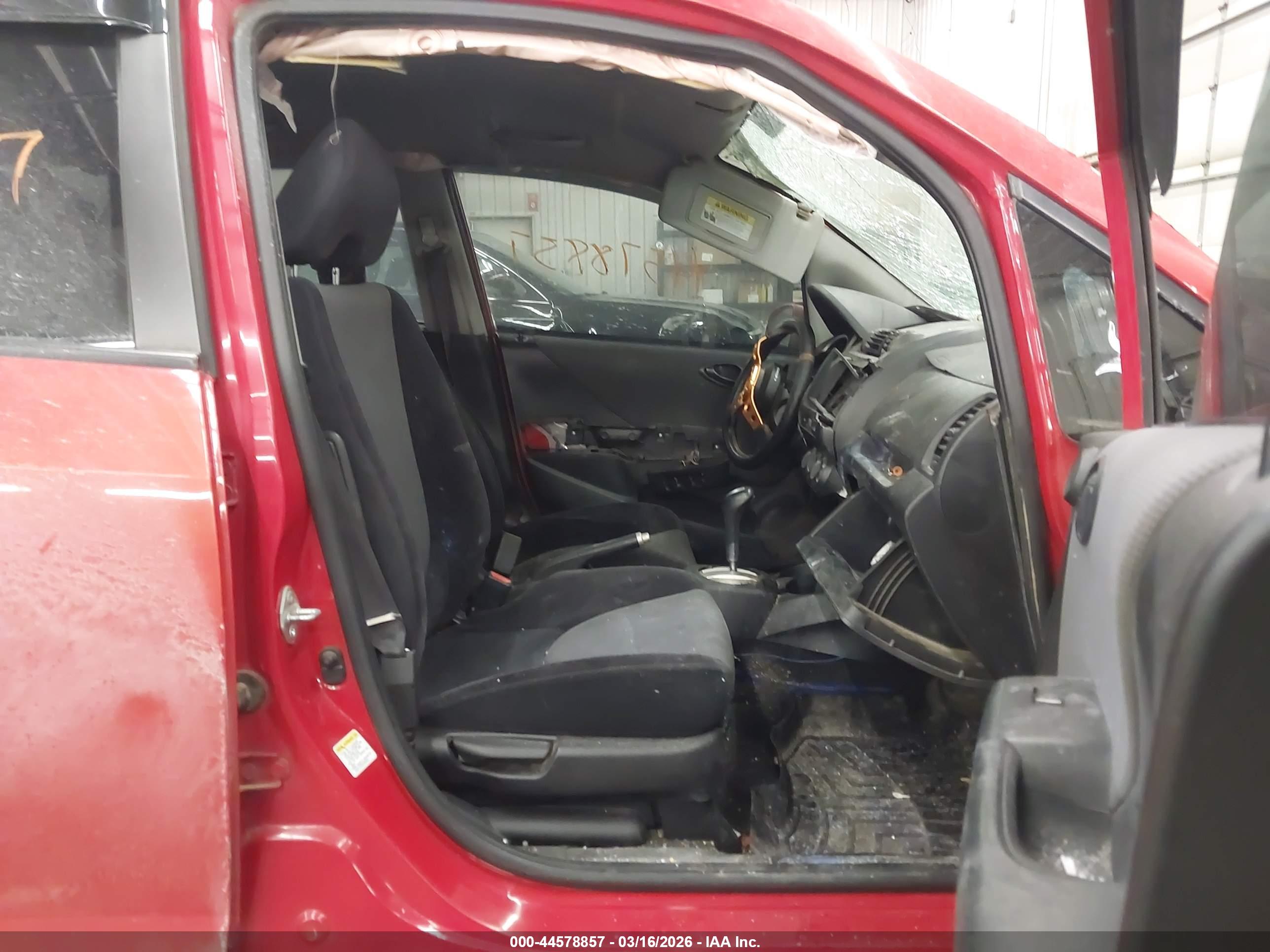 HONDA FIT image 5
