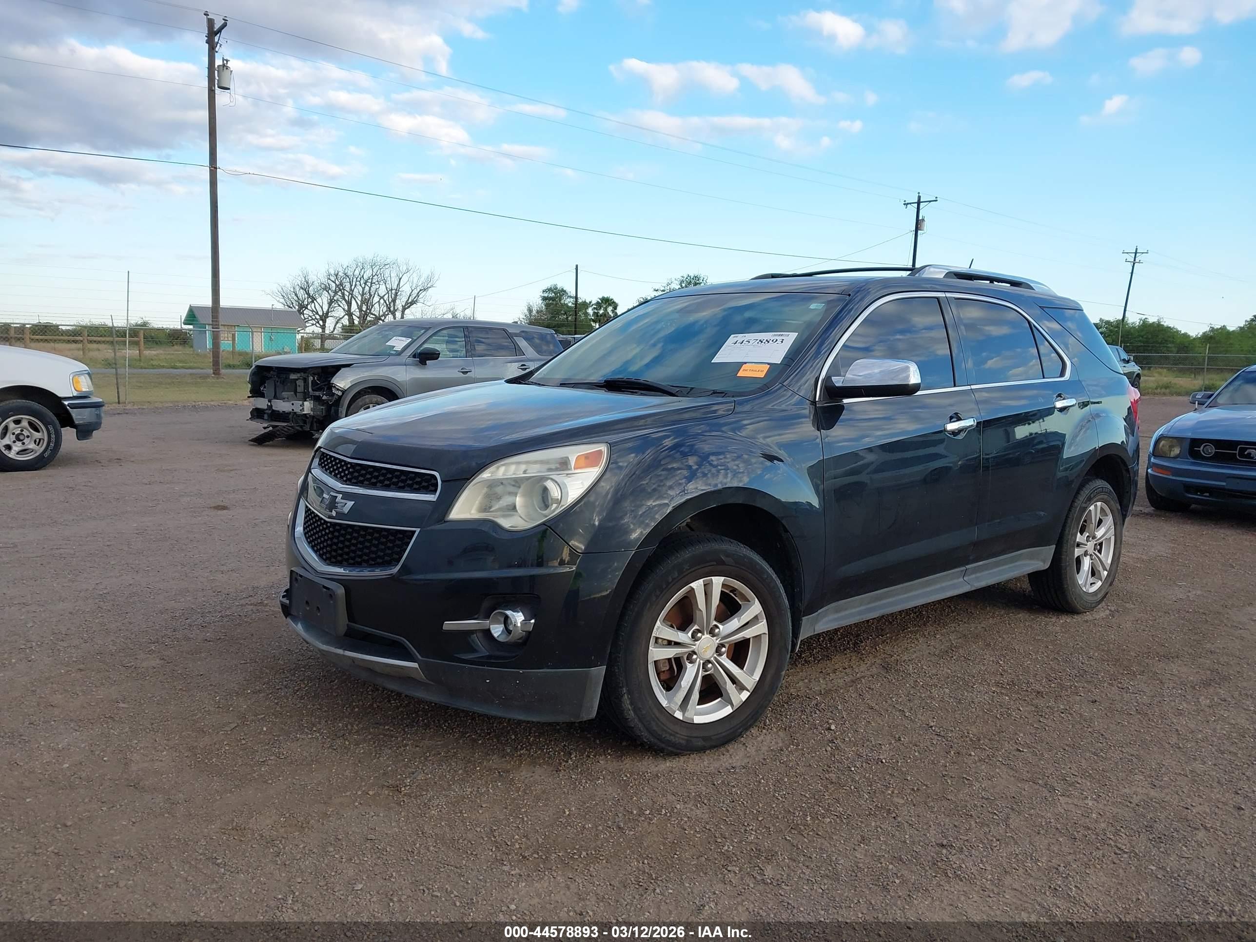 CHEVROLET EQUINOX image 2