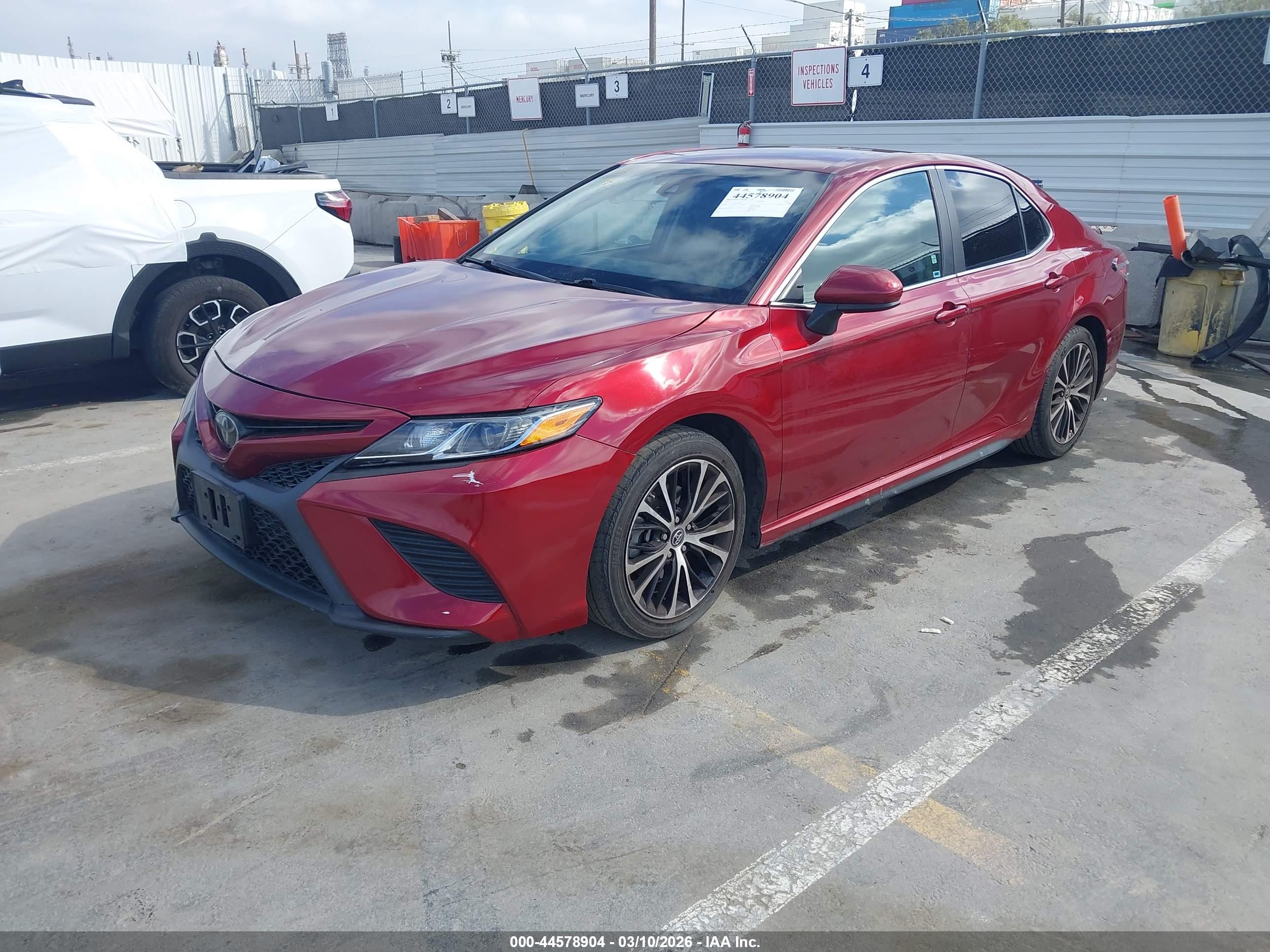 TOYOTA CAMRY image 2