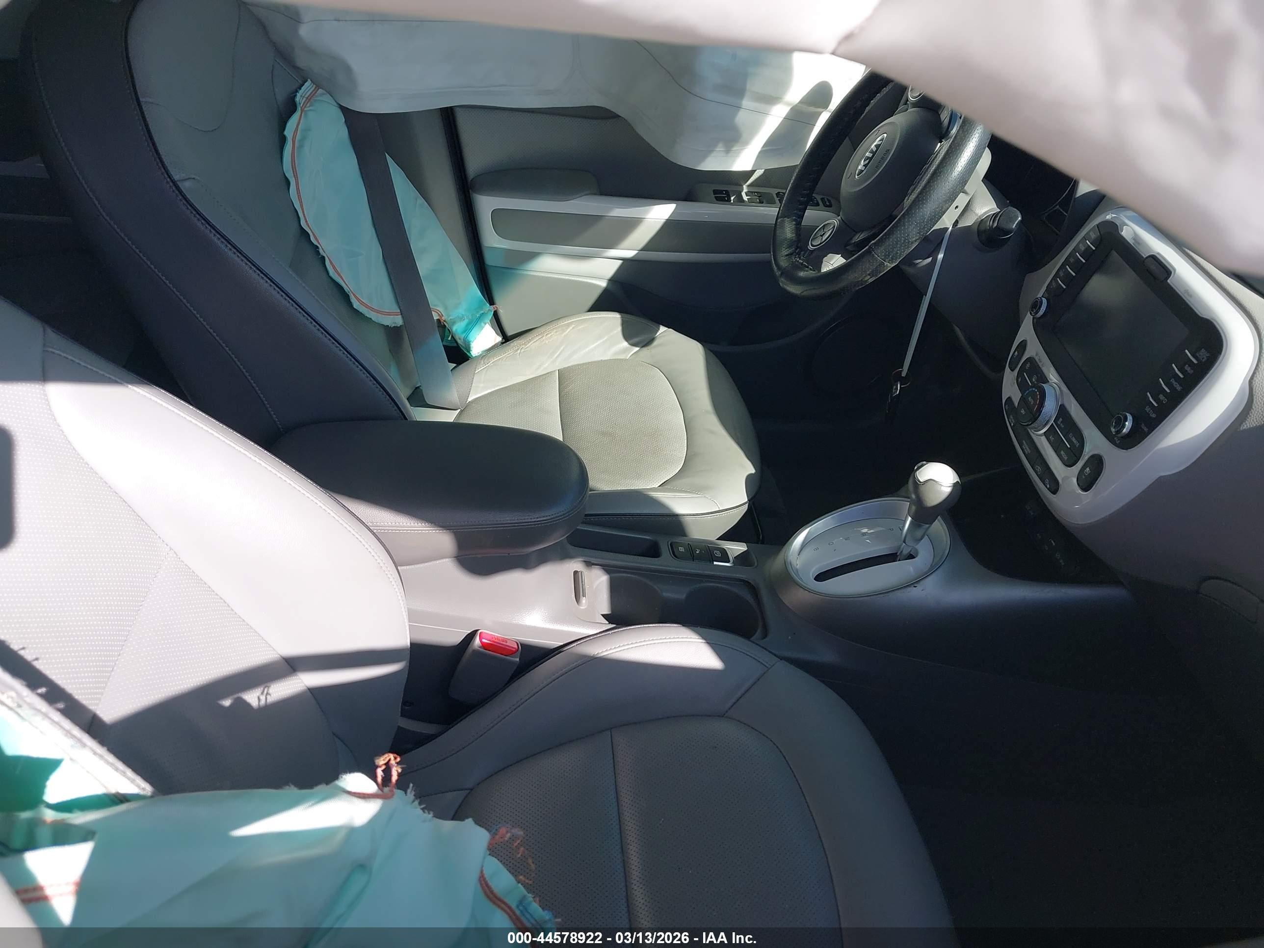 KIA SOUL image 5