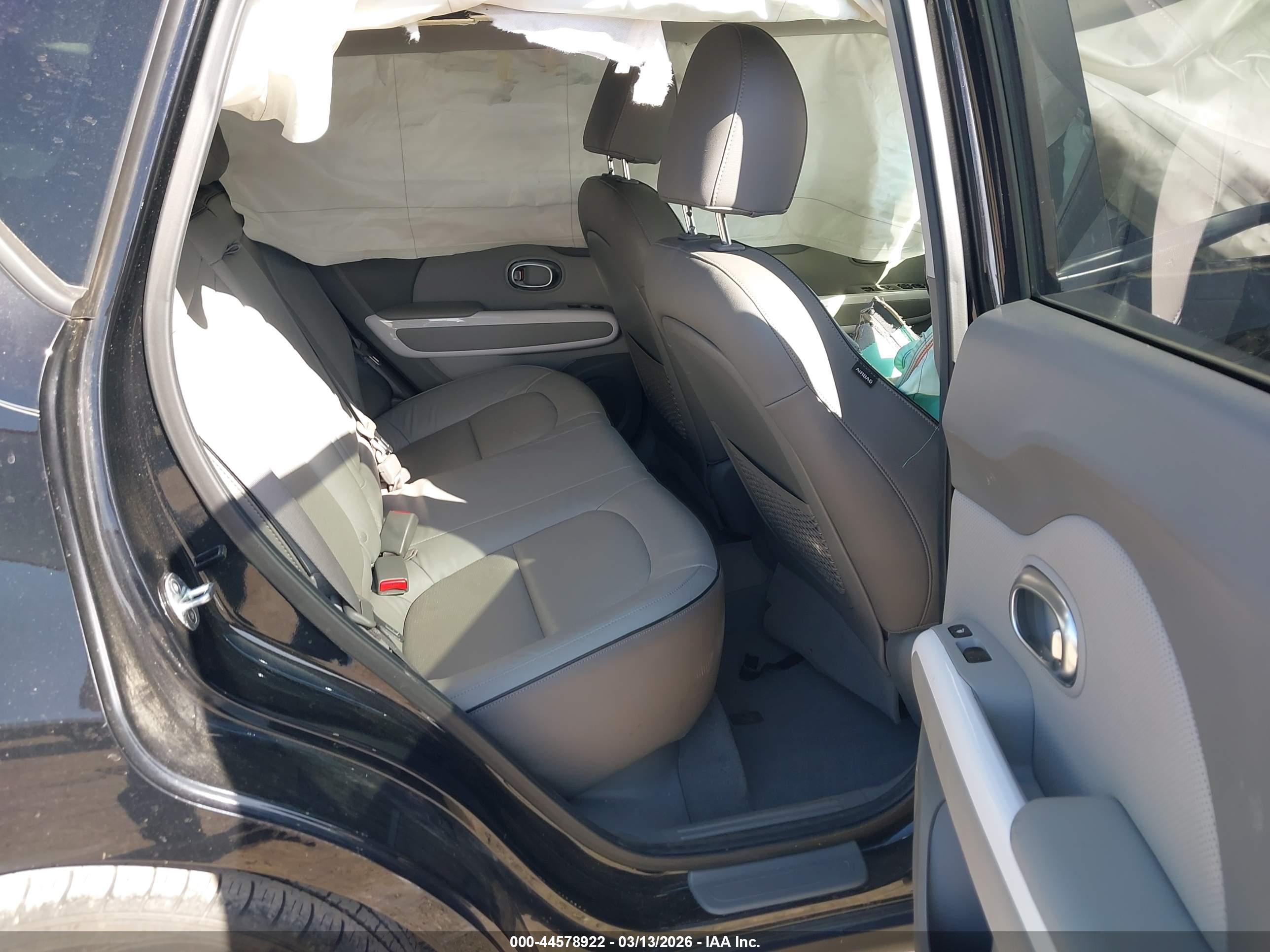 KIA SOUL image 8