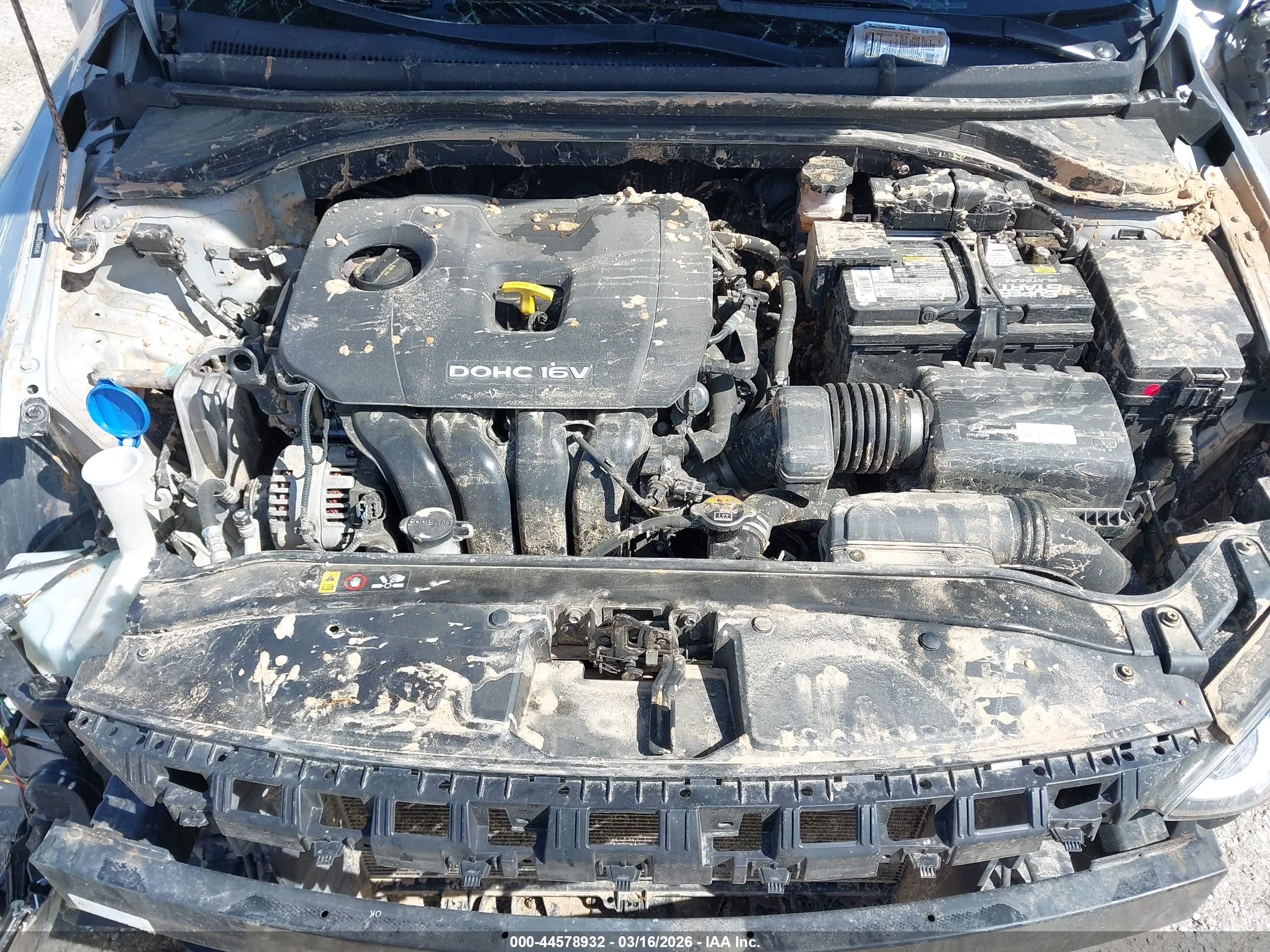 HYUNDAI ELANTRA image 10