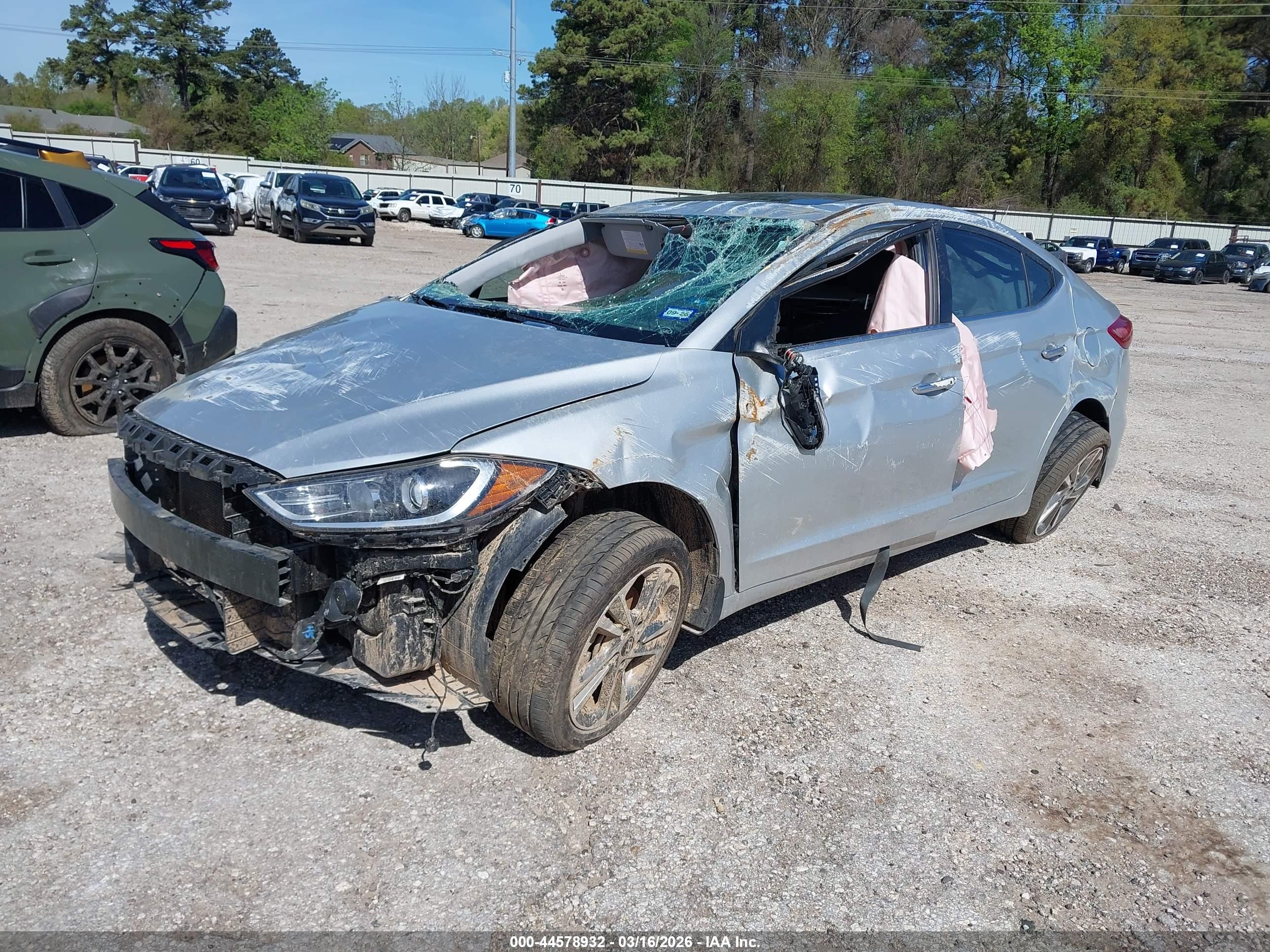 HYUNDAI ELANTRA image 2