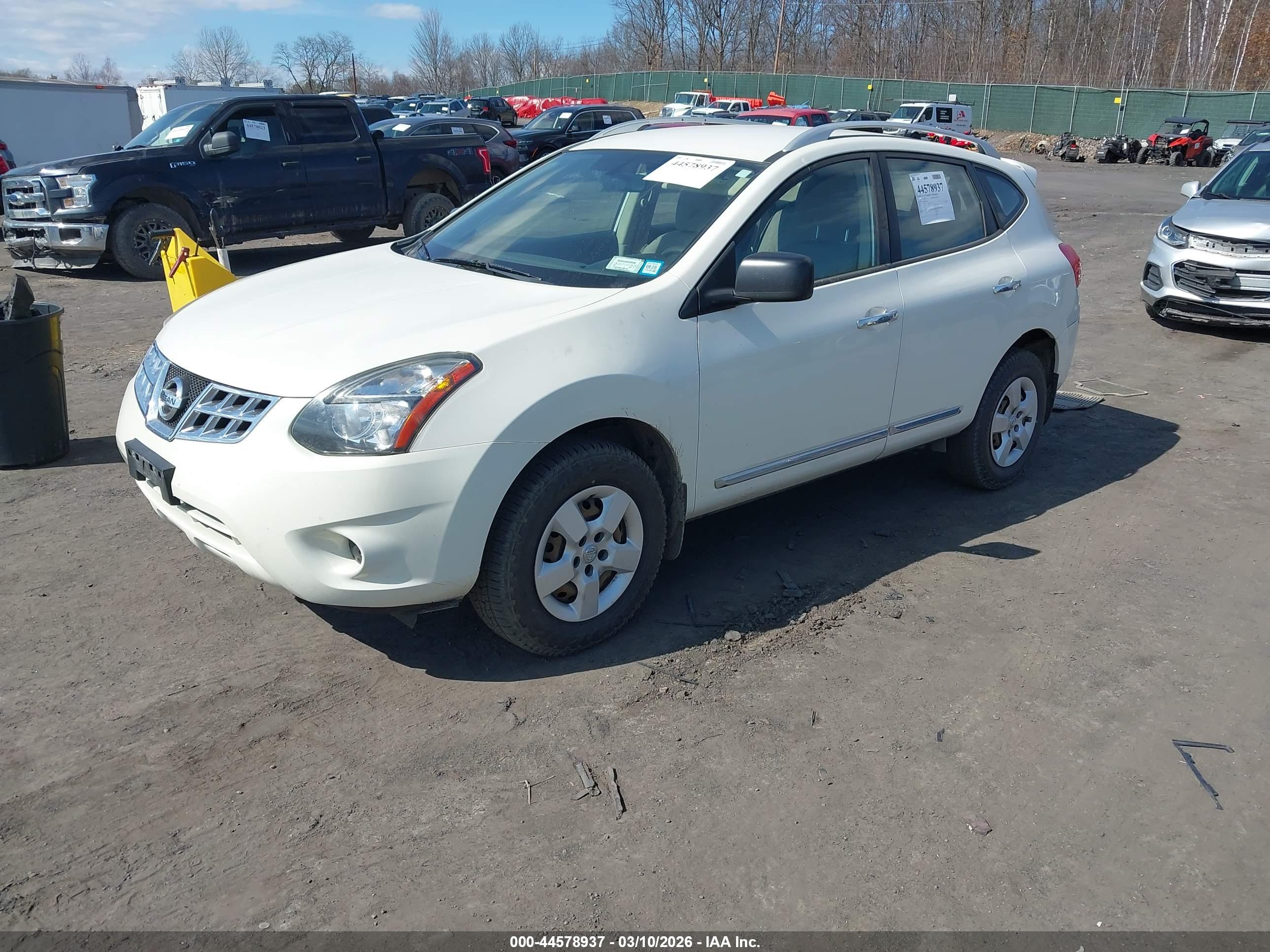 NISSAN ROGUE image 2
