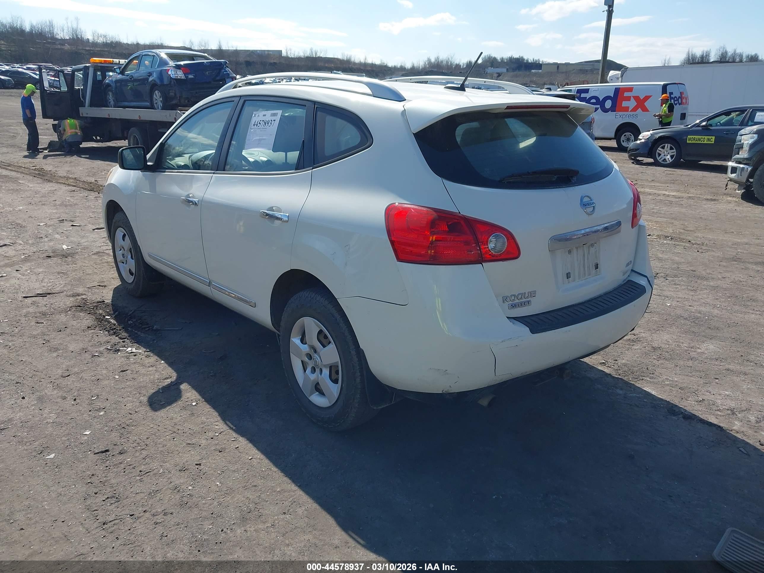 NISSAN ROGUE image 3