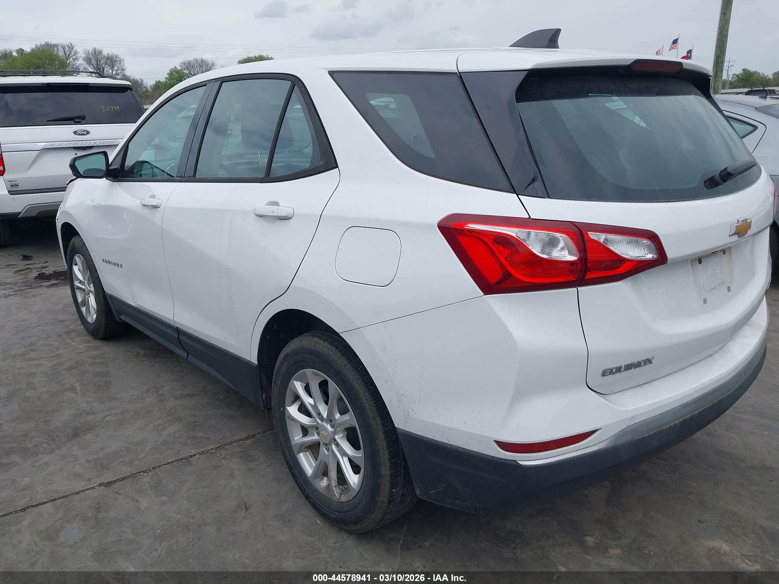 CHEVROLET EQUINOX image 3