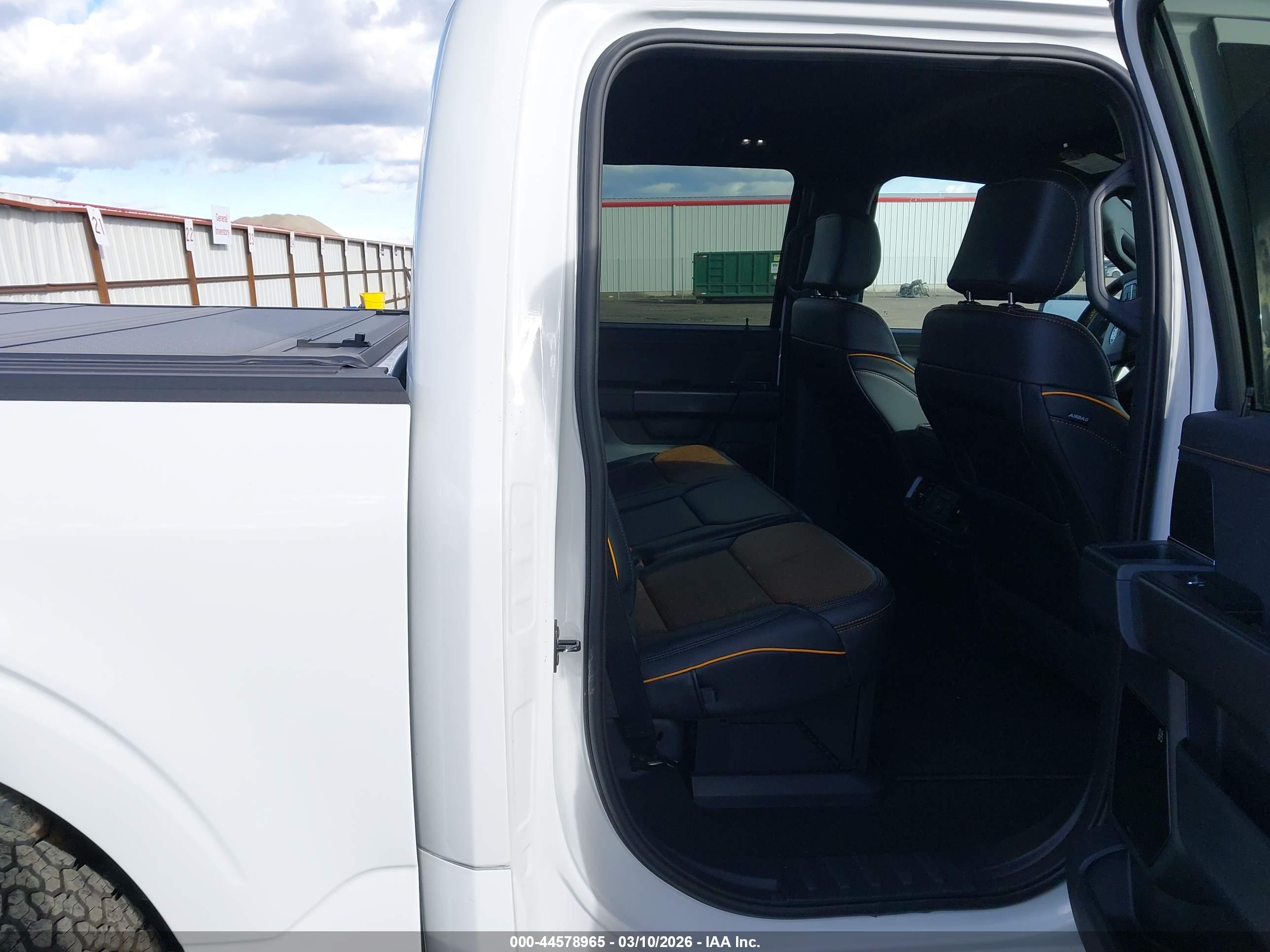 FORD F-150 image 8