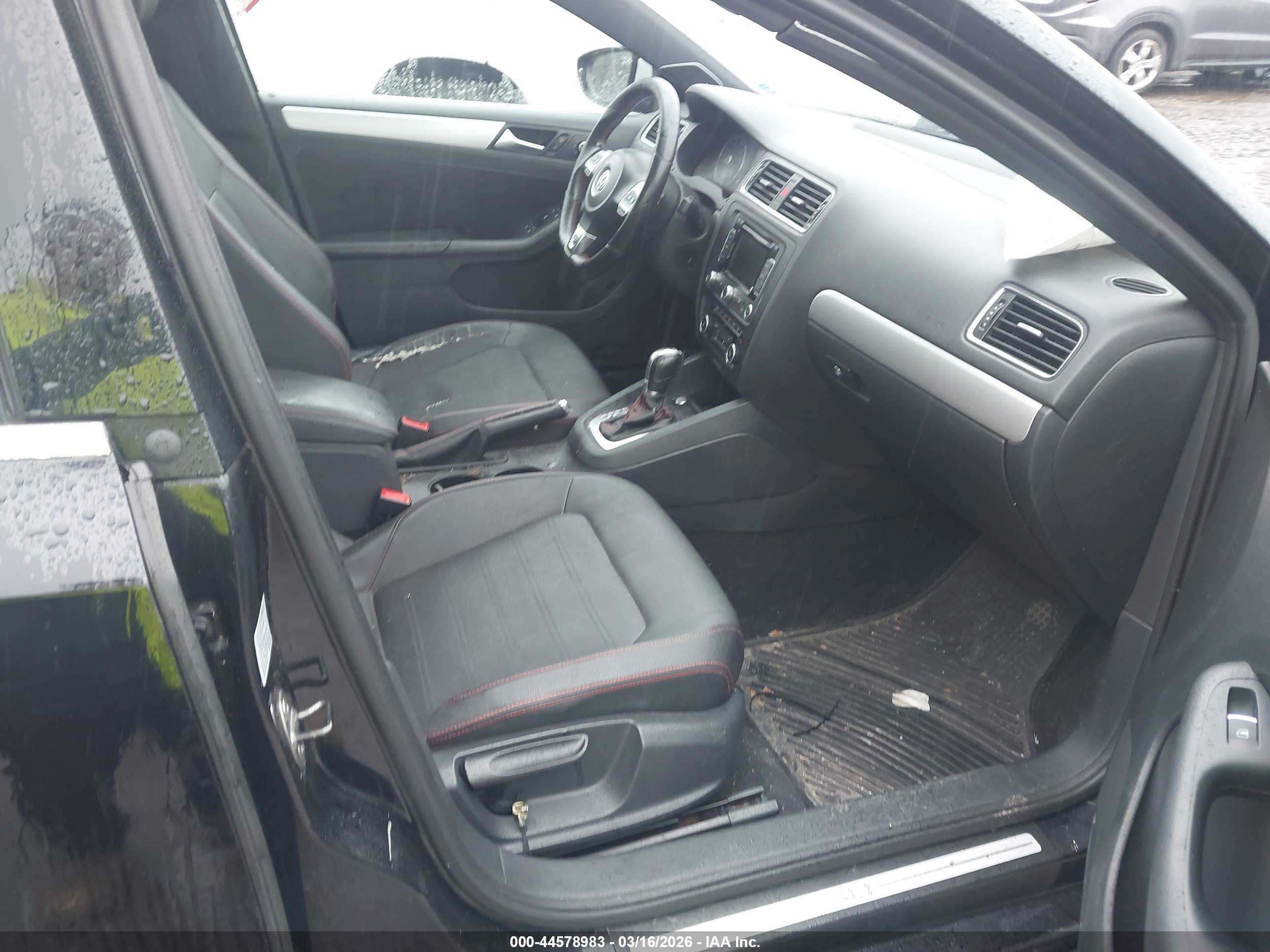VOLKSWAGEN JETTA image 5